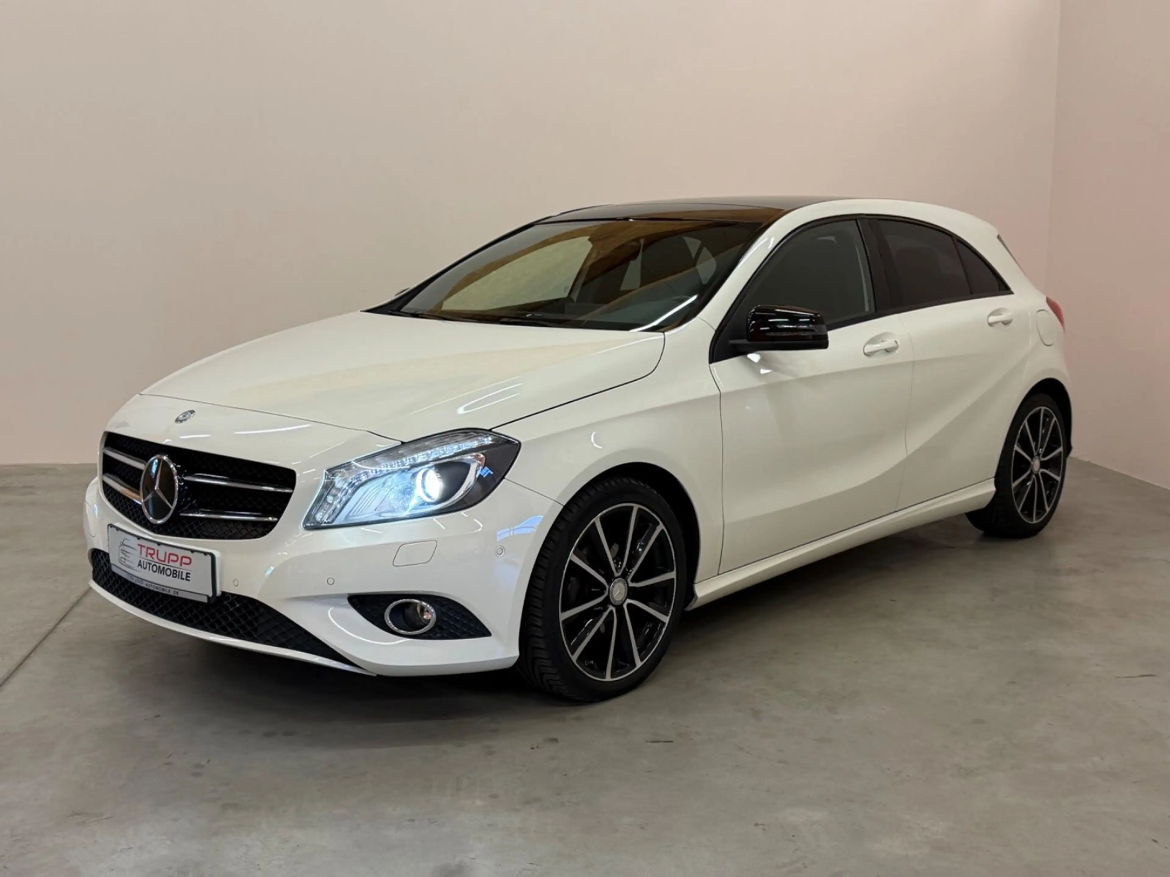 Mercedes-Benz A 180 CDI BlueEfficiency/XENON/PANO/SHZ/R-KAMER — photo 4