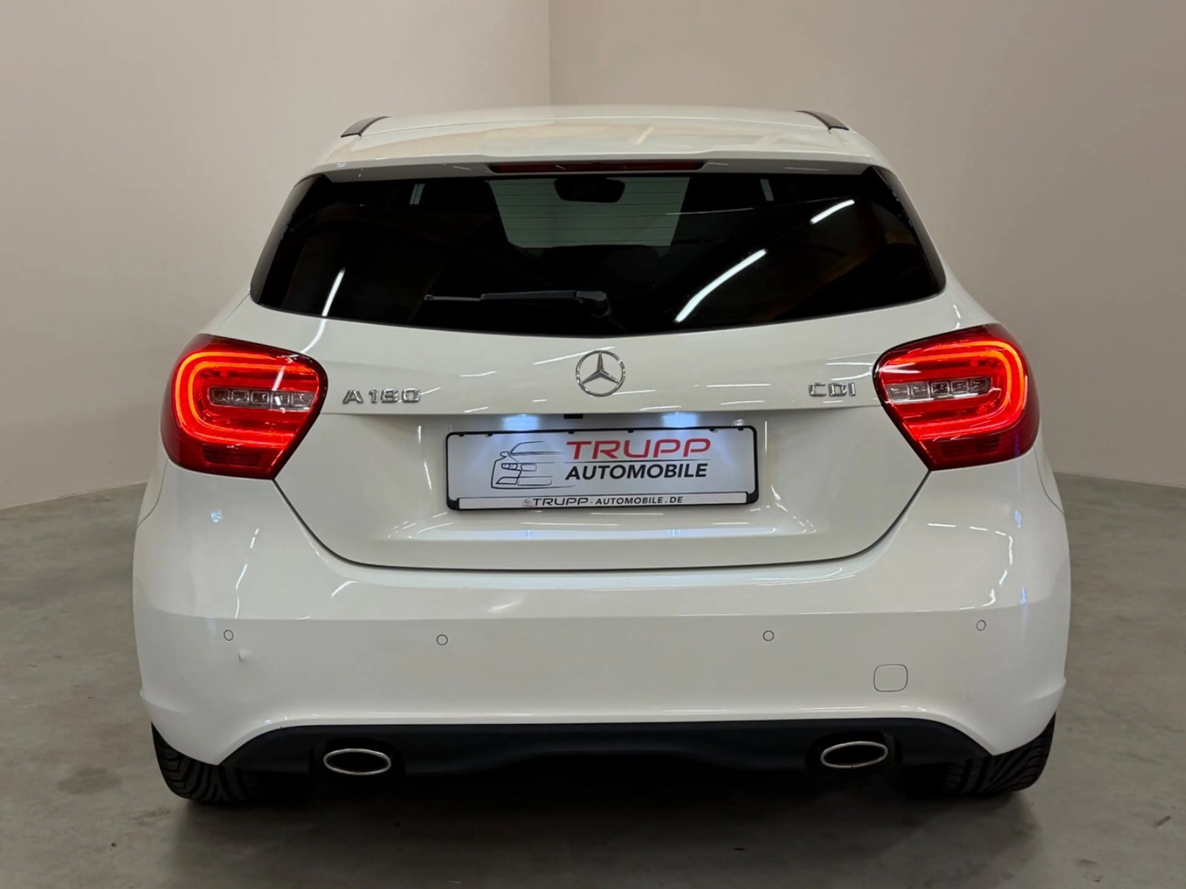 Mercedes-Benz A 180 CDI BlueEfficiency/XENON/PANO/SHZ/R-KAMER — photo 8