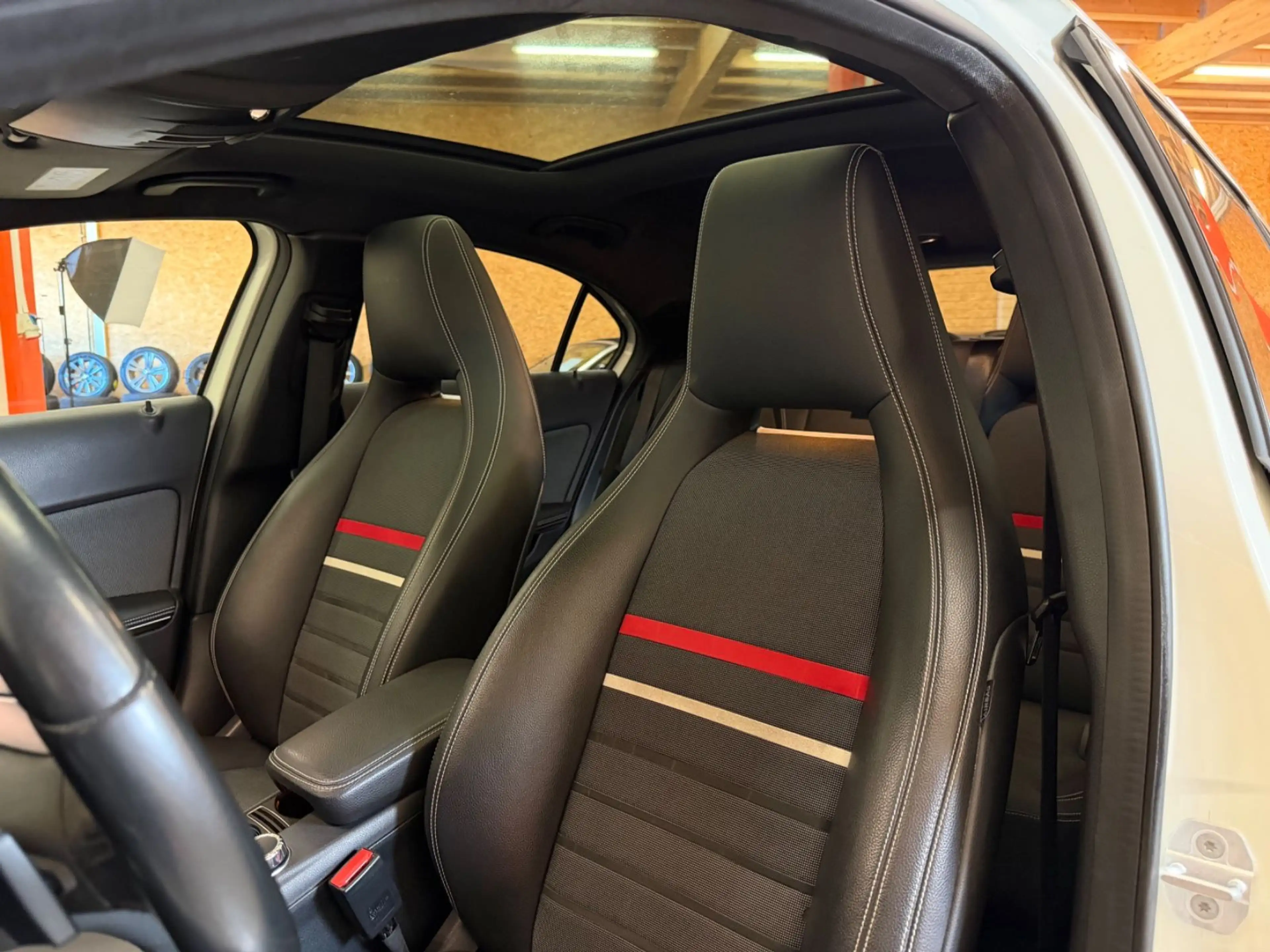 Mercedes-Benz A 180 CDI BlueEfficiency/XENON/PANO/SHZ/R-KAMER — photo 15