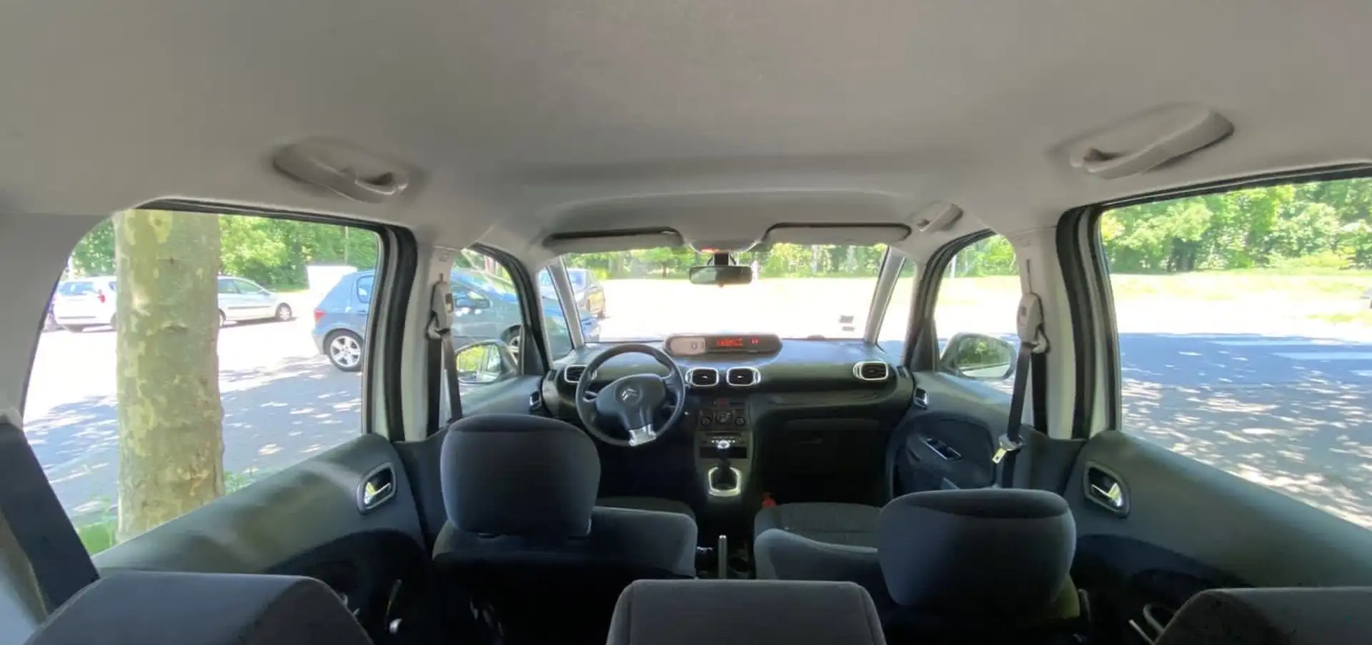 Citroen C3 Picasso HDi 90 FAP Confort - 2