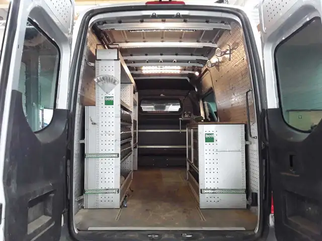 Mercedes-Benz Sprinter view 10
