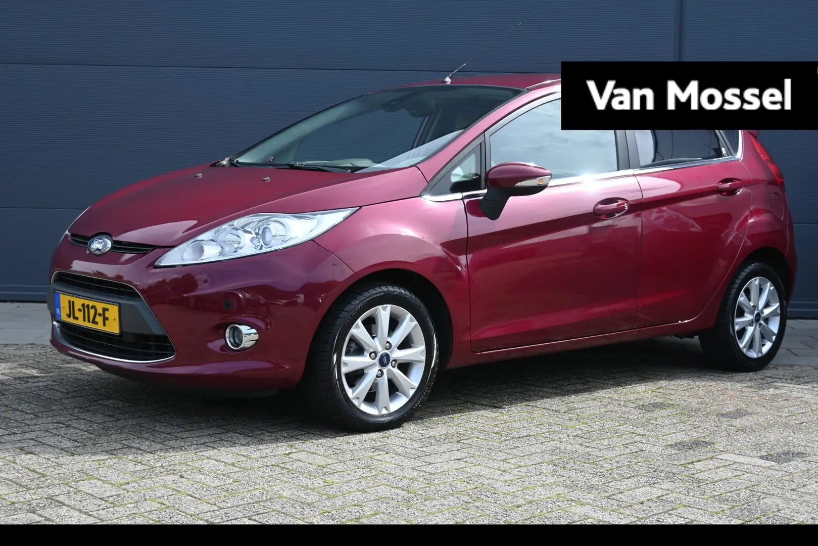 Ford Fiesta 1.4 Ghia 96PK | Automaat | Climate Control | Stoel Rood - 1