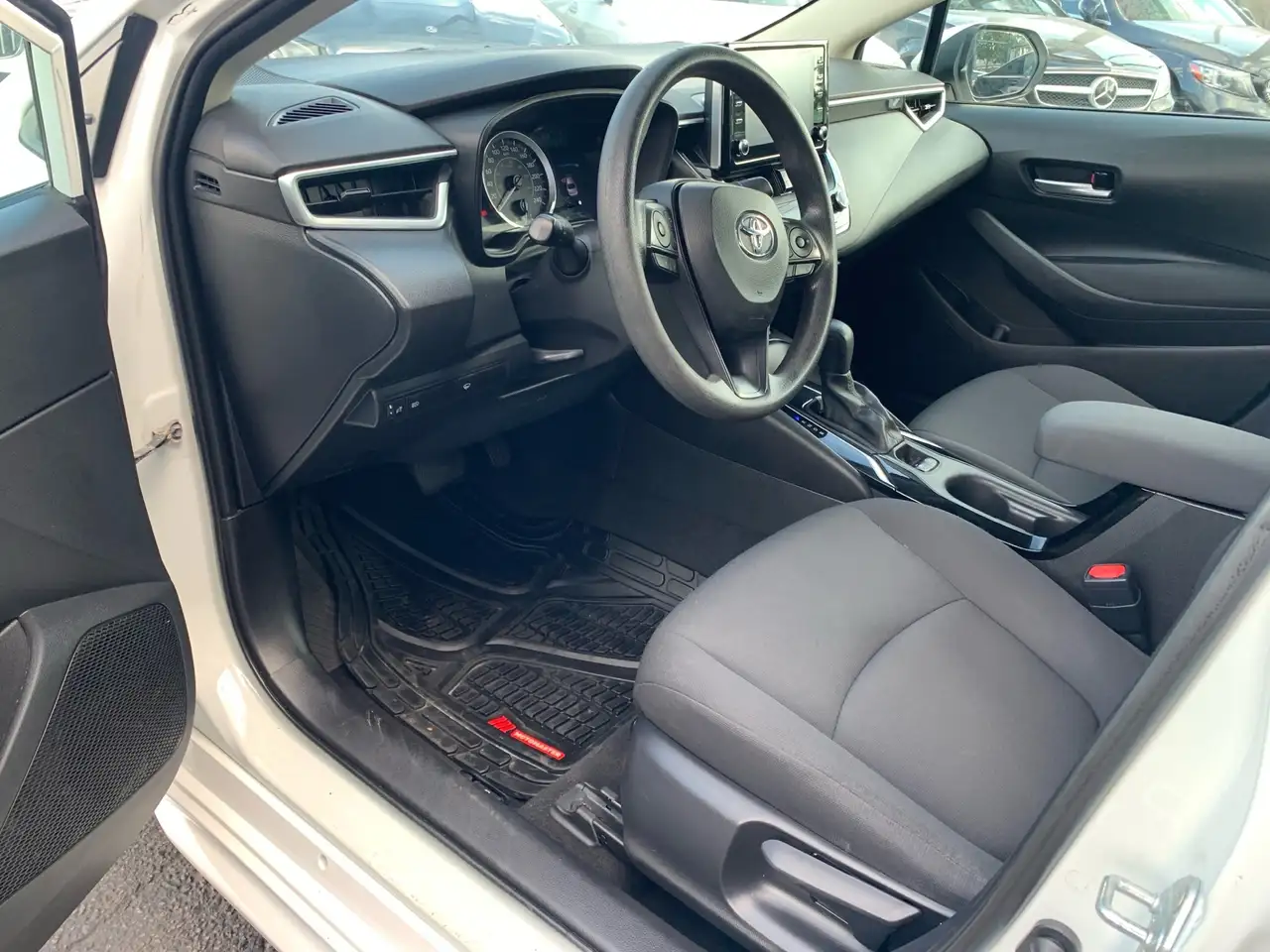 Toyota Corolla снимка Toyota Corolla