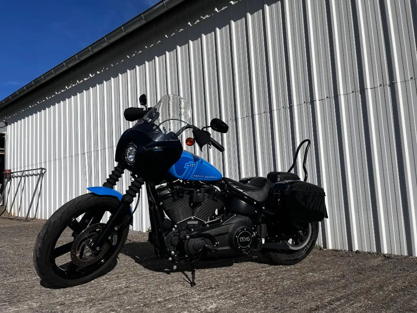 Harley-Davidson Street Bob Bleu - 1