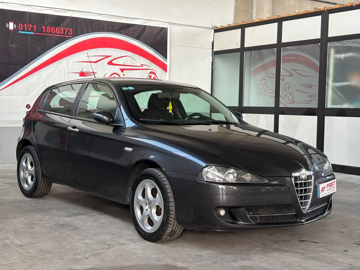 Alfa Romeo 147 147 II 2004 5p 1.9 jtd Distinctive 120cv Nero - 2