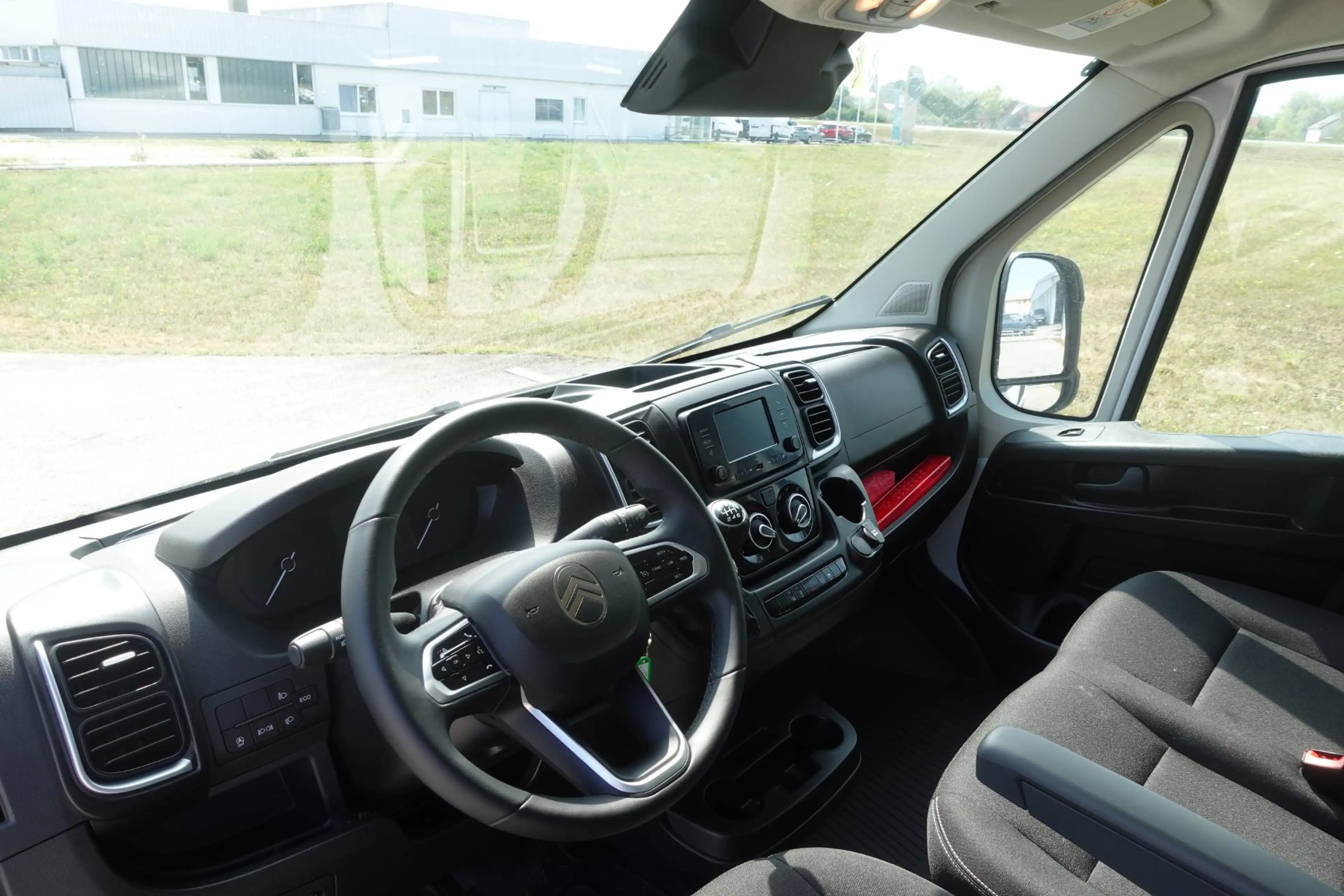 Citroen Jumper 33 L3H2 BlueHDi 140 S&S — photo 5