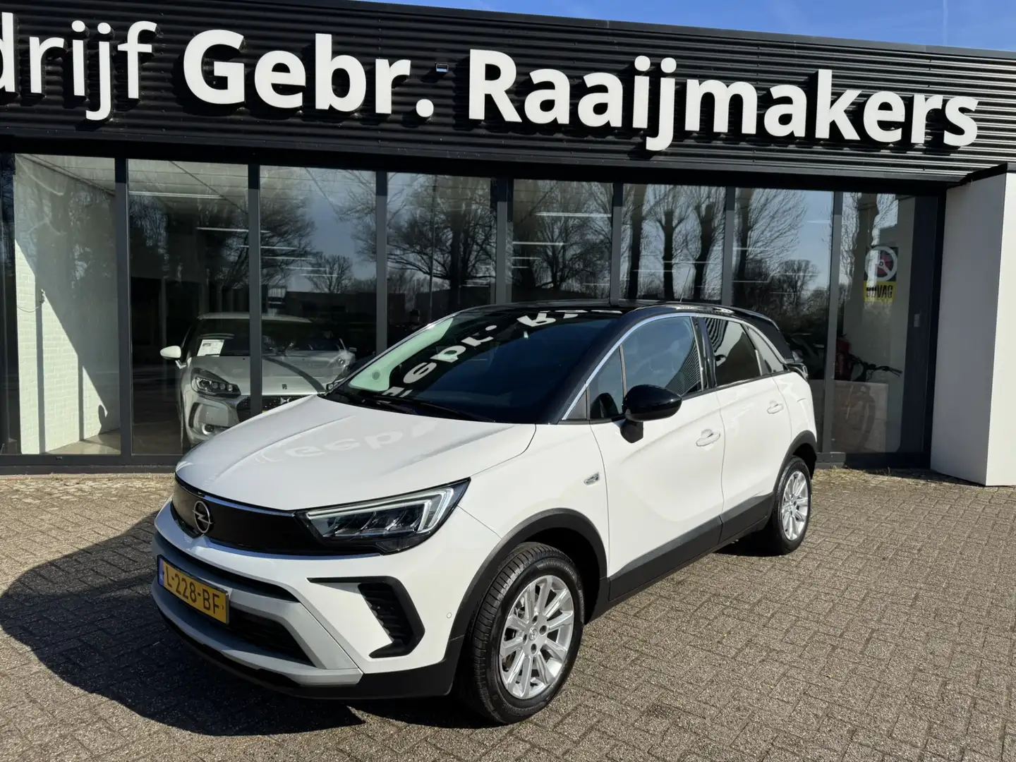 Opel Crossland 1.2 Turbo 130pk Elegance*Camera*Navi*Winterpakket* Wit - 1