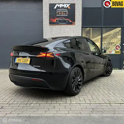 Tesla Model Y Performance + MMX PACK + IAP