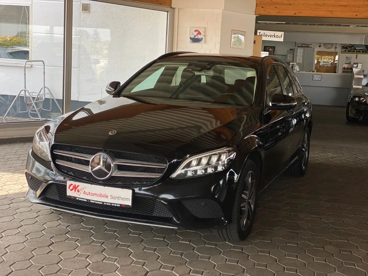Mercedes-Benz C 220 d T 4Matic 9G*Nav*LED*Kam*Totw*Spur*Distron Noir - 1