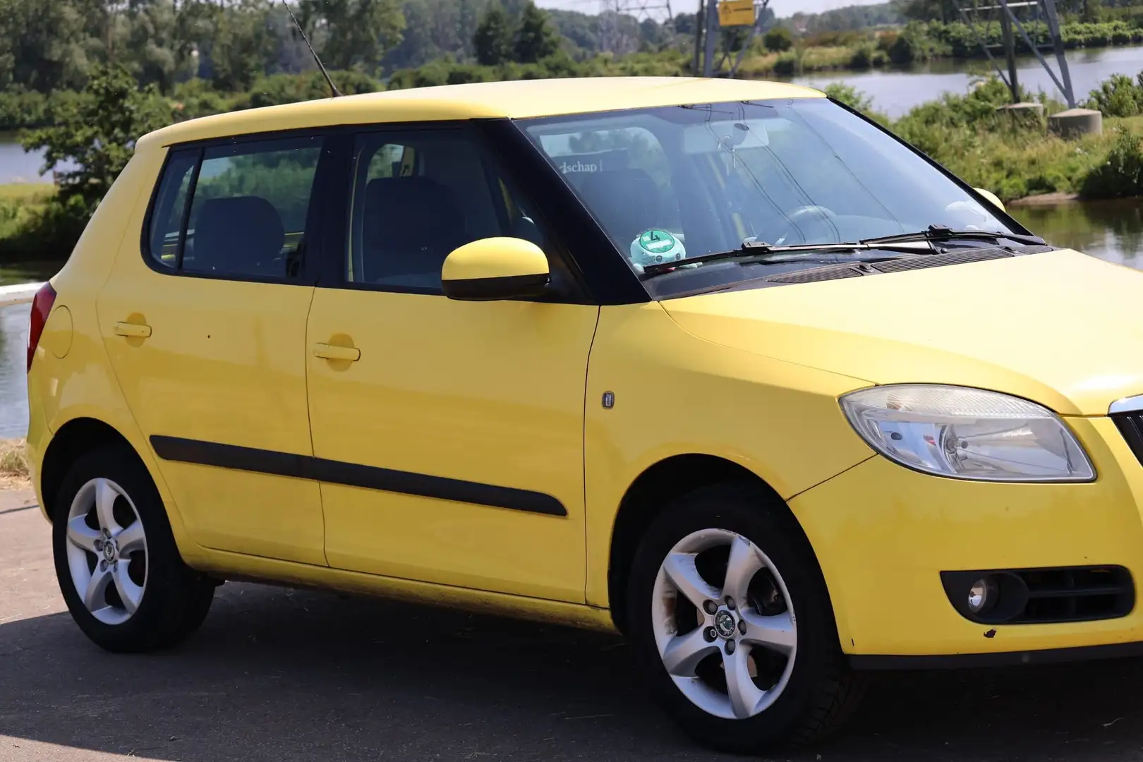 Skoda Fabia Fabia 1.4-16V Ambiente Geel - 1