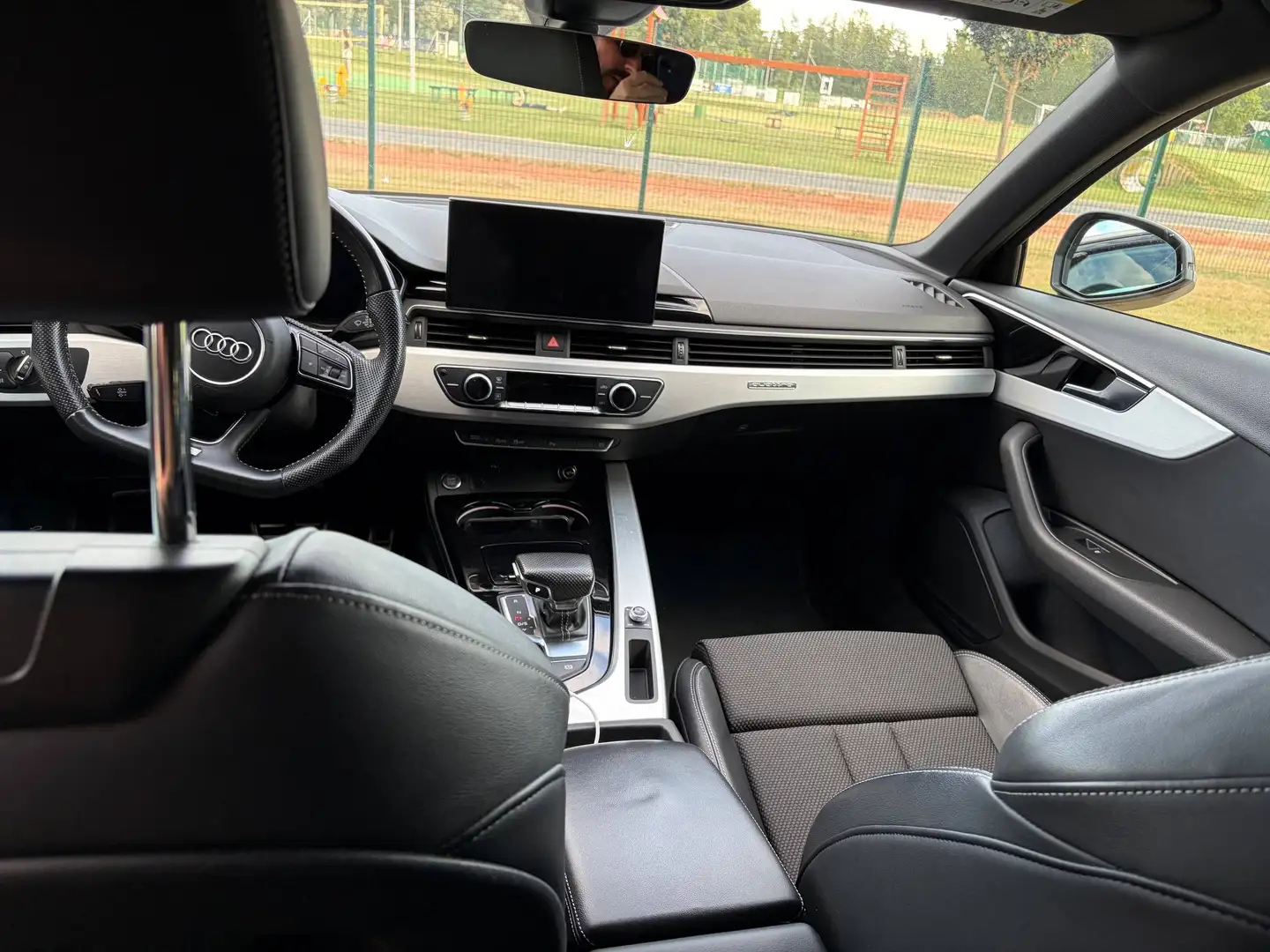 Audi A4 allroad A4 Allroad quattro 2,0 TDI quattro S-tronic Allroad Schwarz - 2