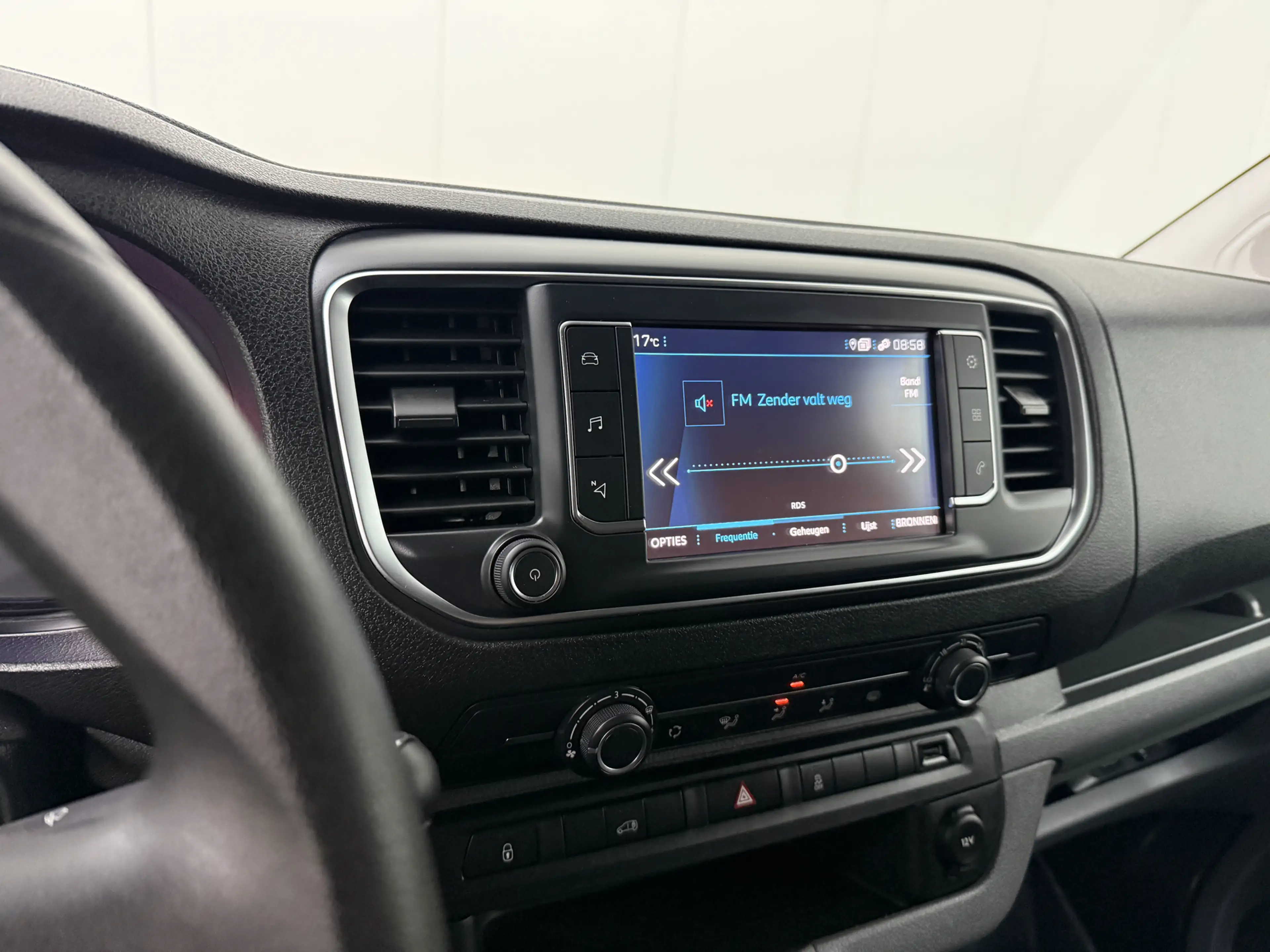 Peugeot Expert 1.6BlueHDI Lang | Multimedia | Navigatie | Airco | — photo 17
