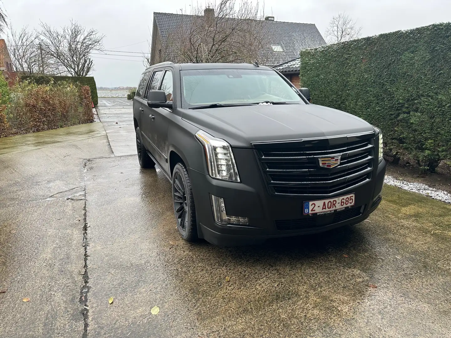 Cadillac Escalade 6.2 V8 ESV Platinum Чорний - 1