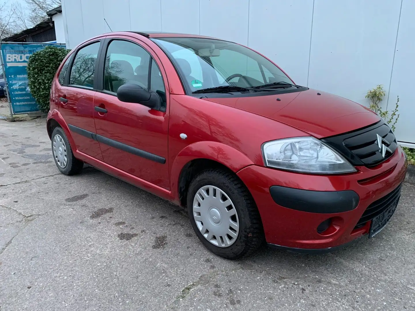 Citroen C3 1.4 SX mit Panoramadach Tüv + Inspektion neu Rot - 1