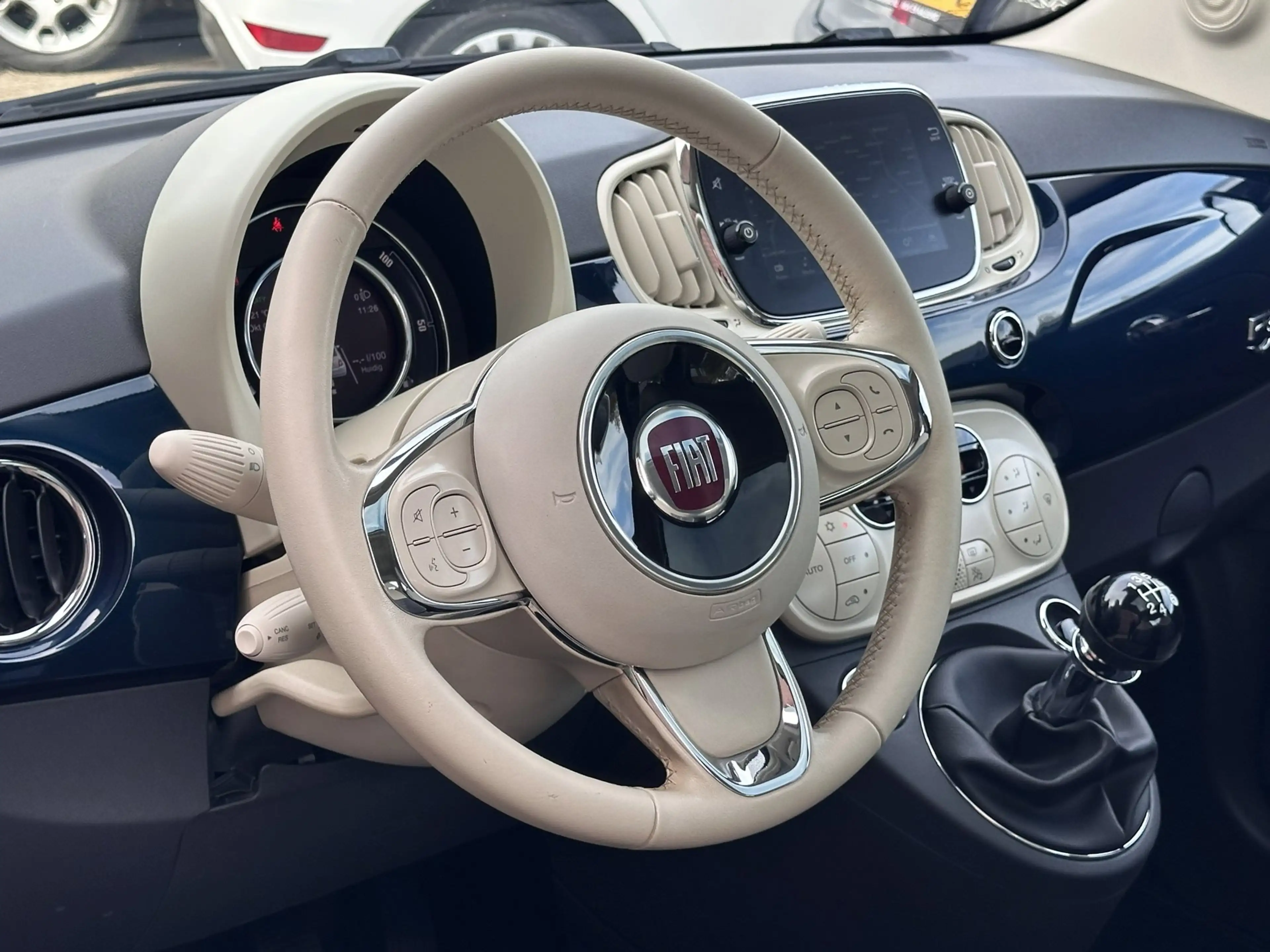 Fiat 500 1.2 Lounge Clima Cruise Navi Pano Groot Scherm PDC — photo 11
