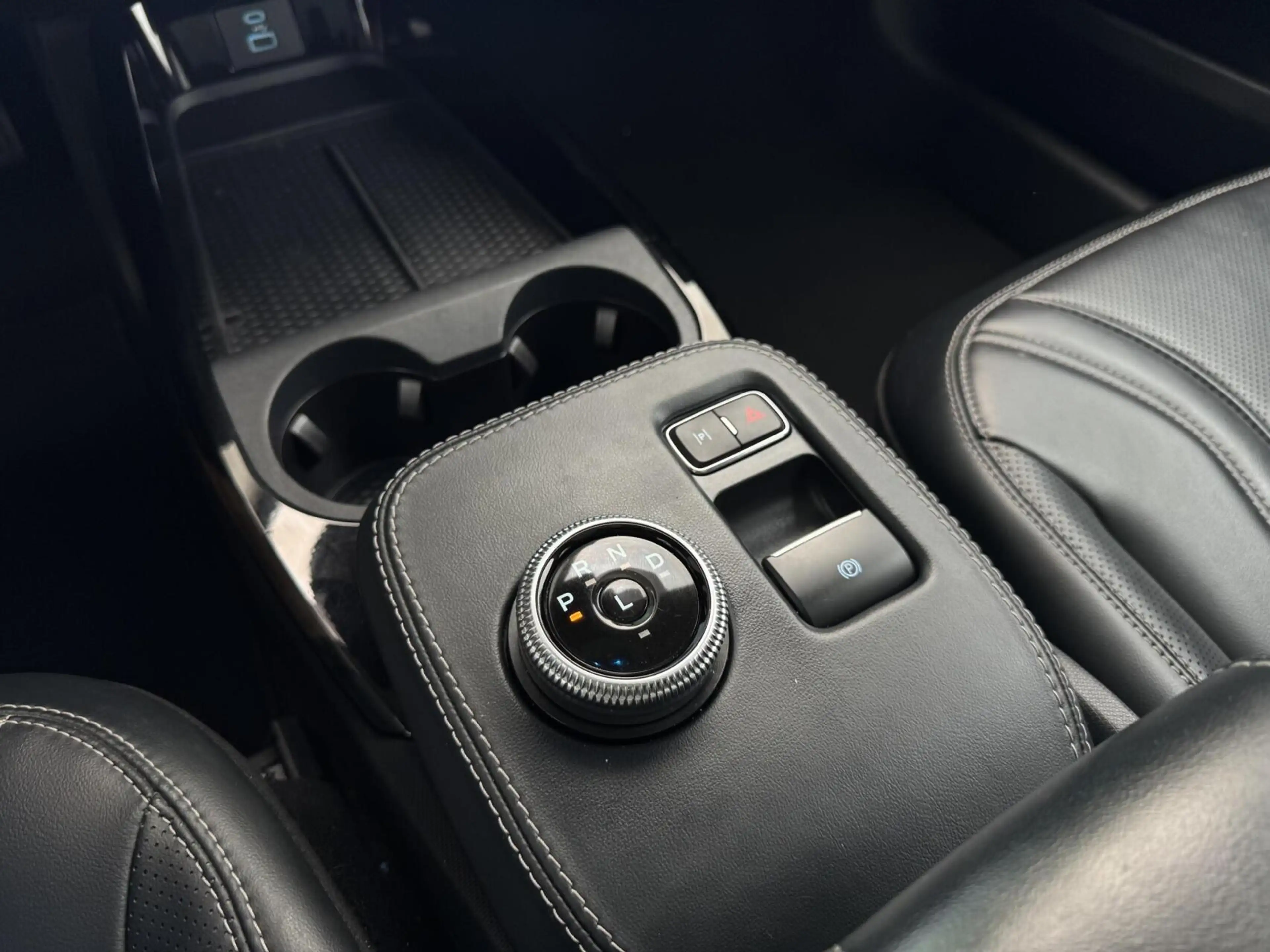 Ford Mustang Mach-E RWD 75 kWh 95% SOH| 360 Camera | Panorama | Leder — photo 29