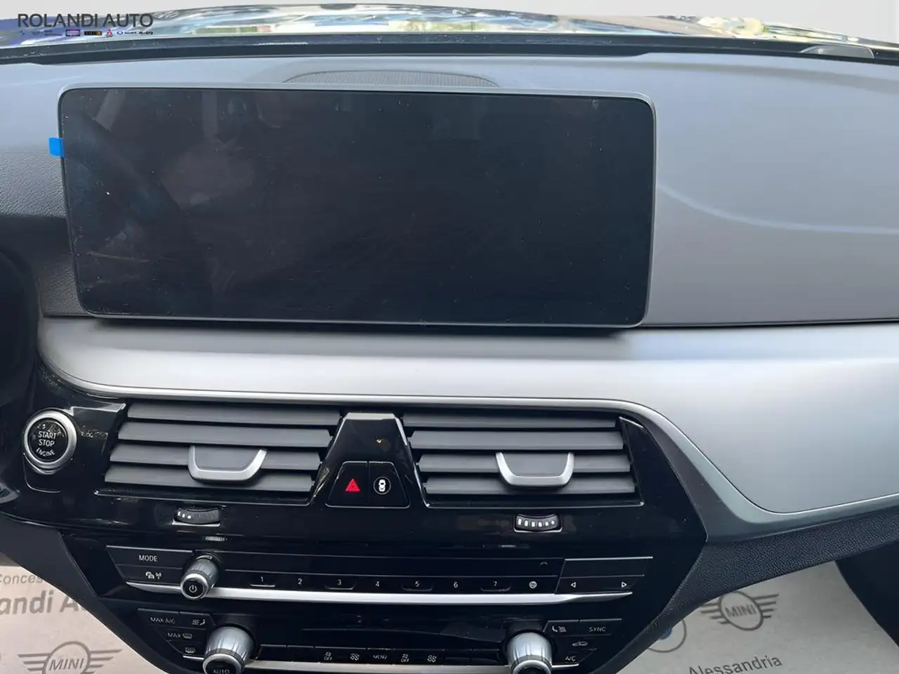 BMW 520 d Touring mhev 48V Business auto 14