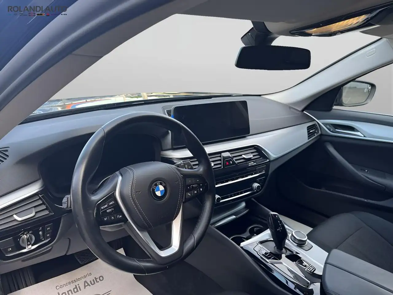 BMW 520 d Touring mhev 48V Business auto 11