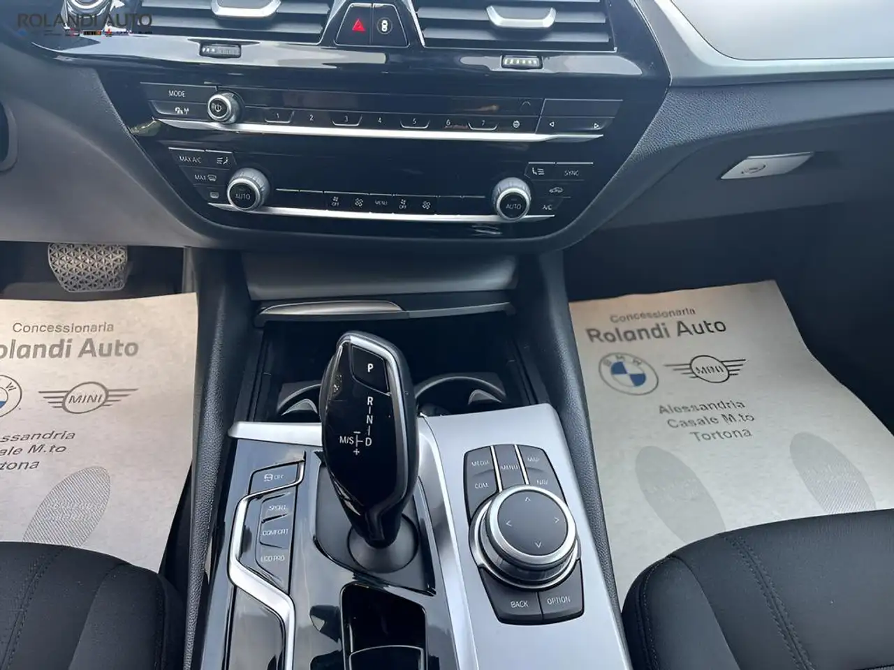 BMW 520 d Touring mhev 48V Business auto 13