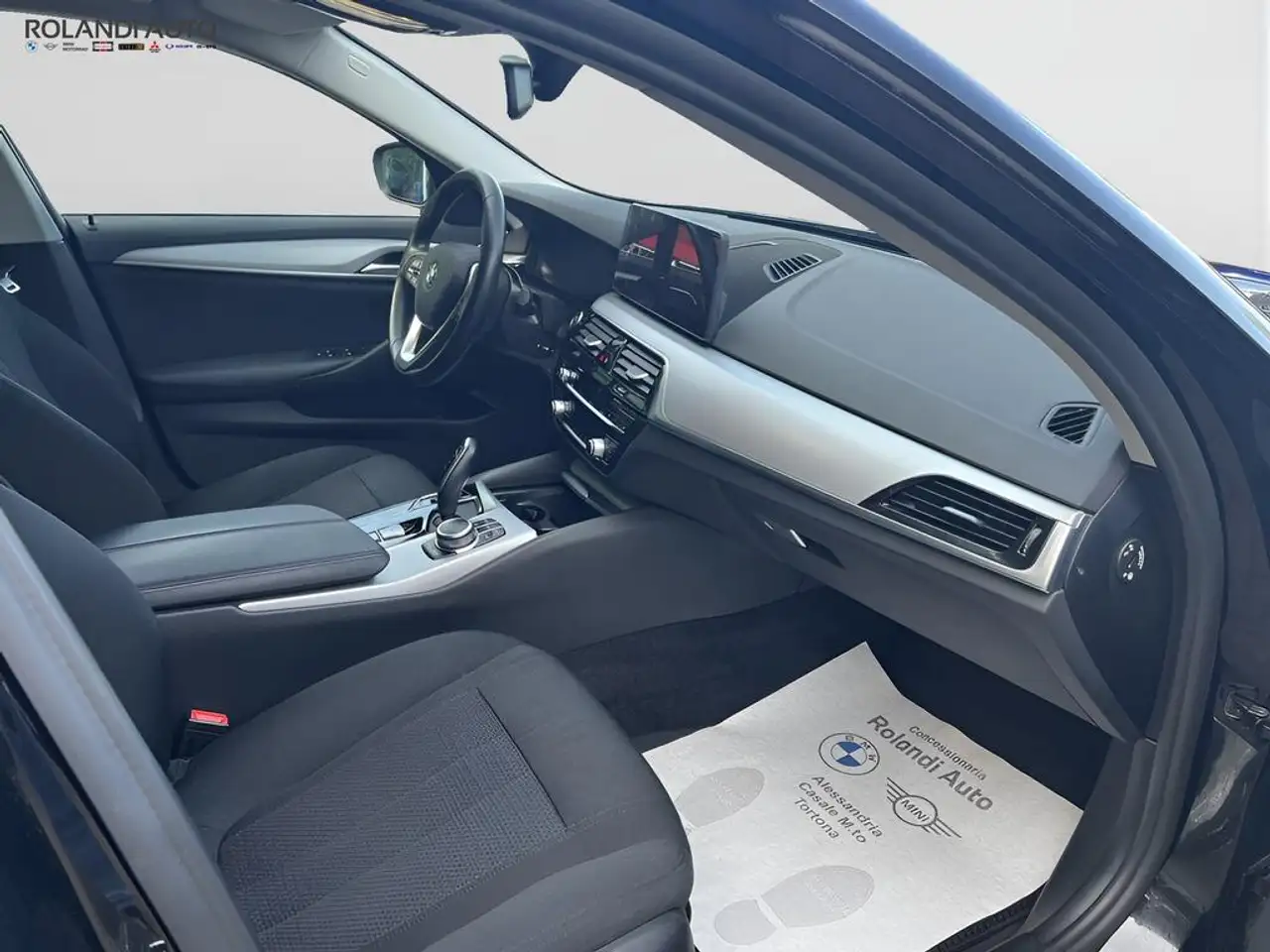 BMW 520 d Touring mhev 48V Business auto 12