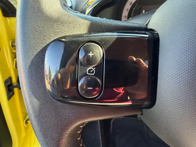 Renault Twingo view 9