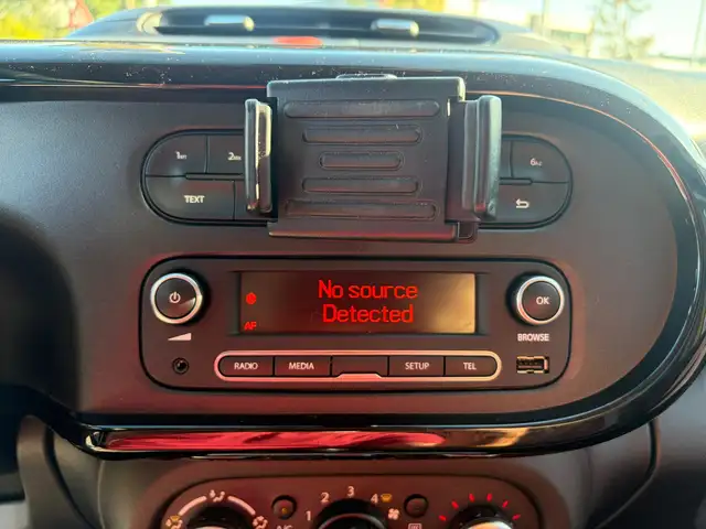 Renault Twingo view 13