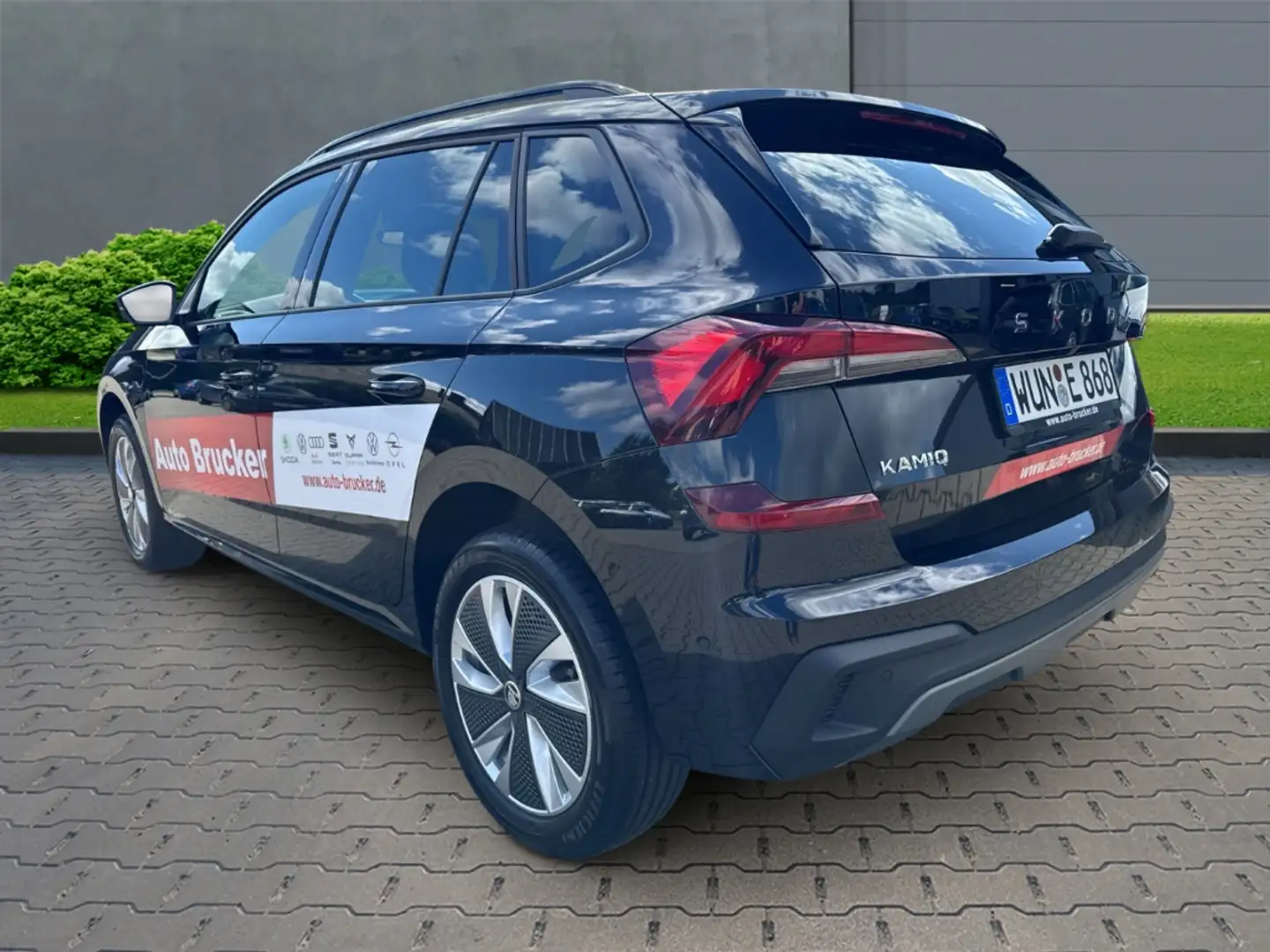 Skoda Kamiq Selection 1.5 TSI+Alufelgen+Navi+Lenkradheizung+LE Czarny - 2