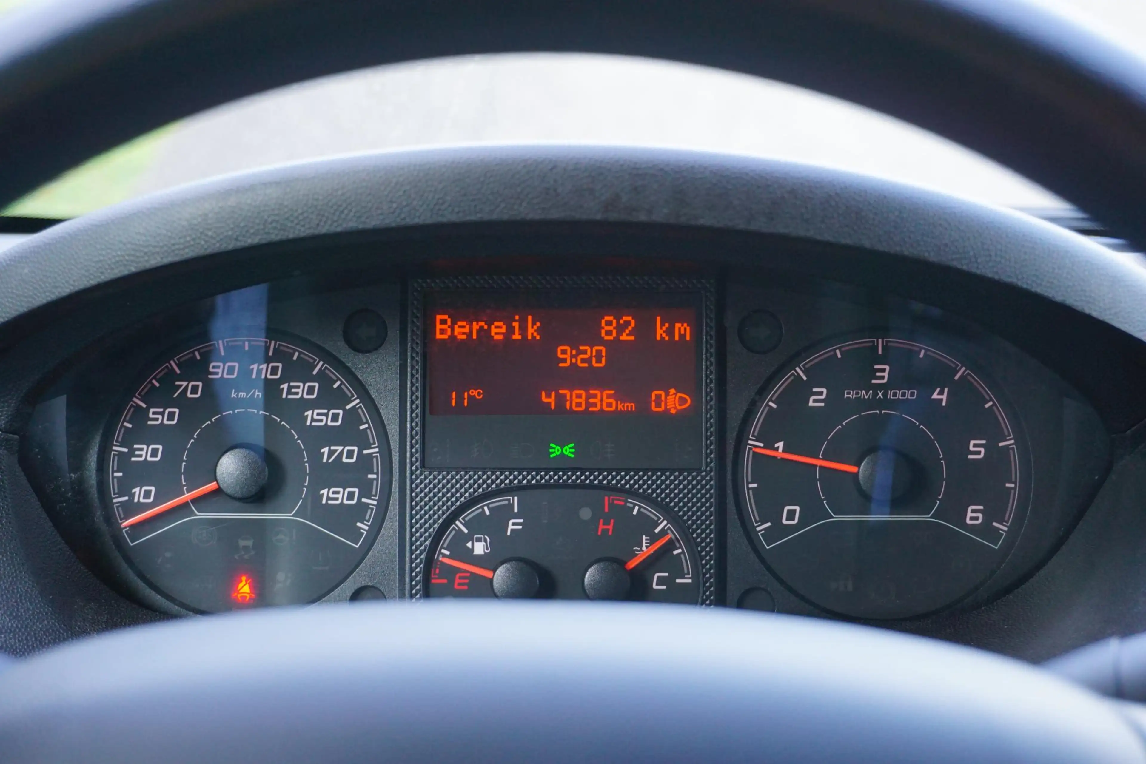 Peugeot Boxer 435 2.2 BlueHDi 165 L4H2 Zwaar Premium in Topstaat — photo 8