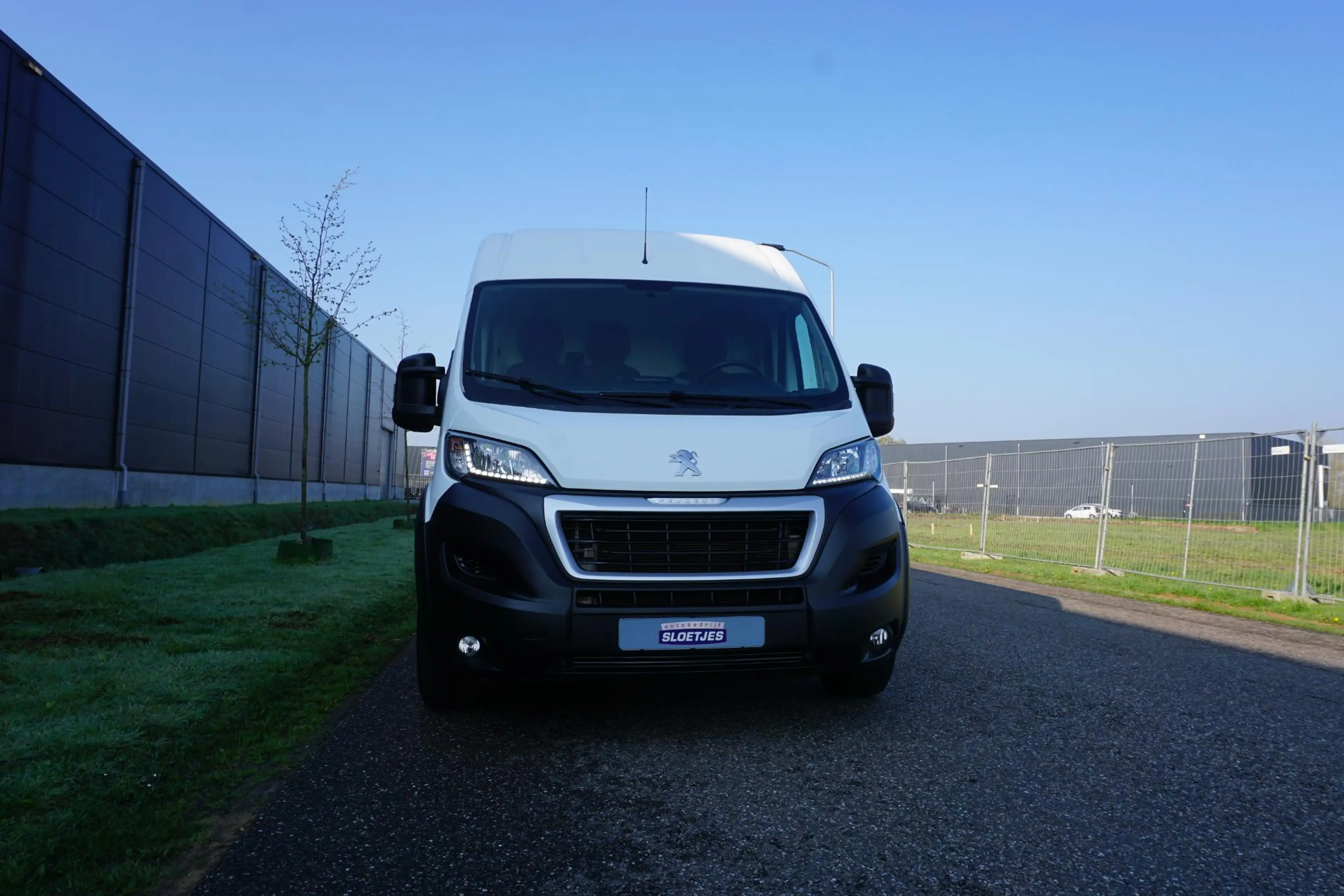 Peugeot Boxer 435 2.2 BlueHDi 165 L4H2 Zwaar Premium in Topstaat — photo 15