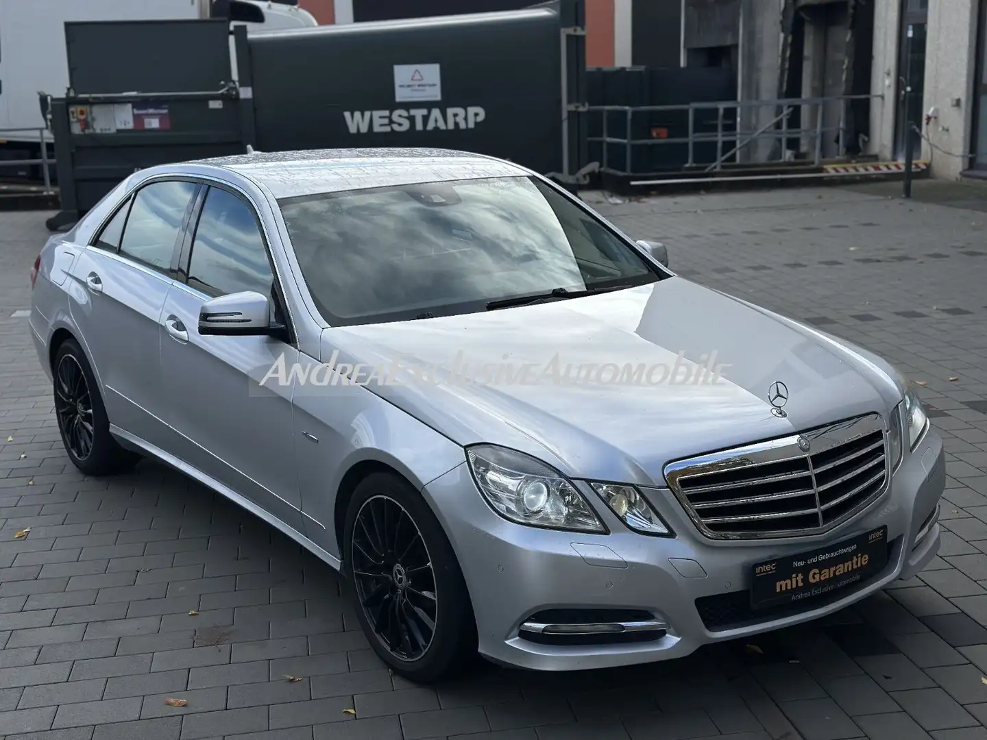 Mercedes-Benz E 350 CDI BlueEff 4Matic 18 Zoll AMG StyleFelgen Argent - 2