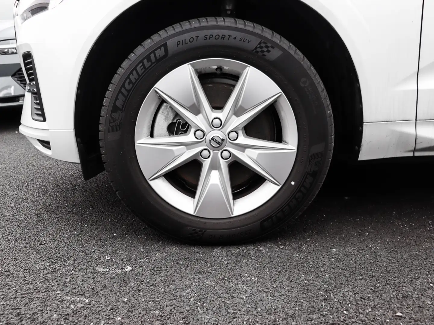 Volvo XC60 Core 2WD B4 Benzin EU6d digitales Cockpit Memory S Weiß - 2