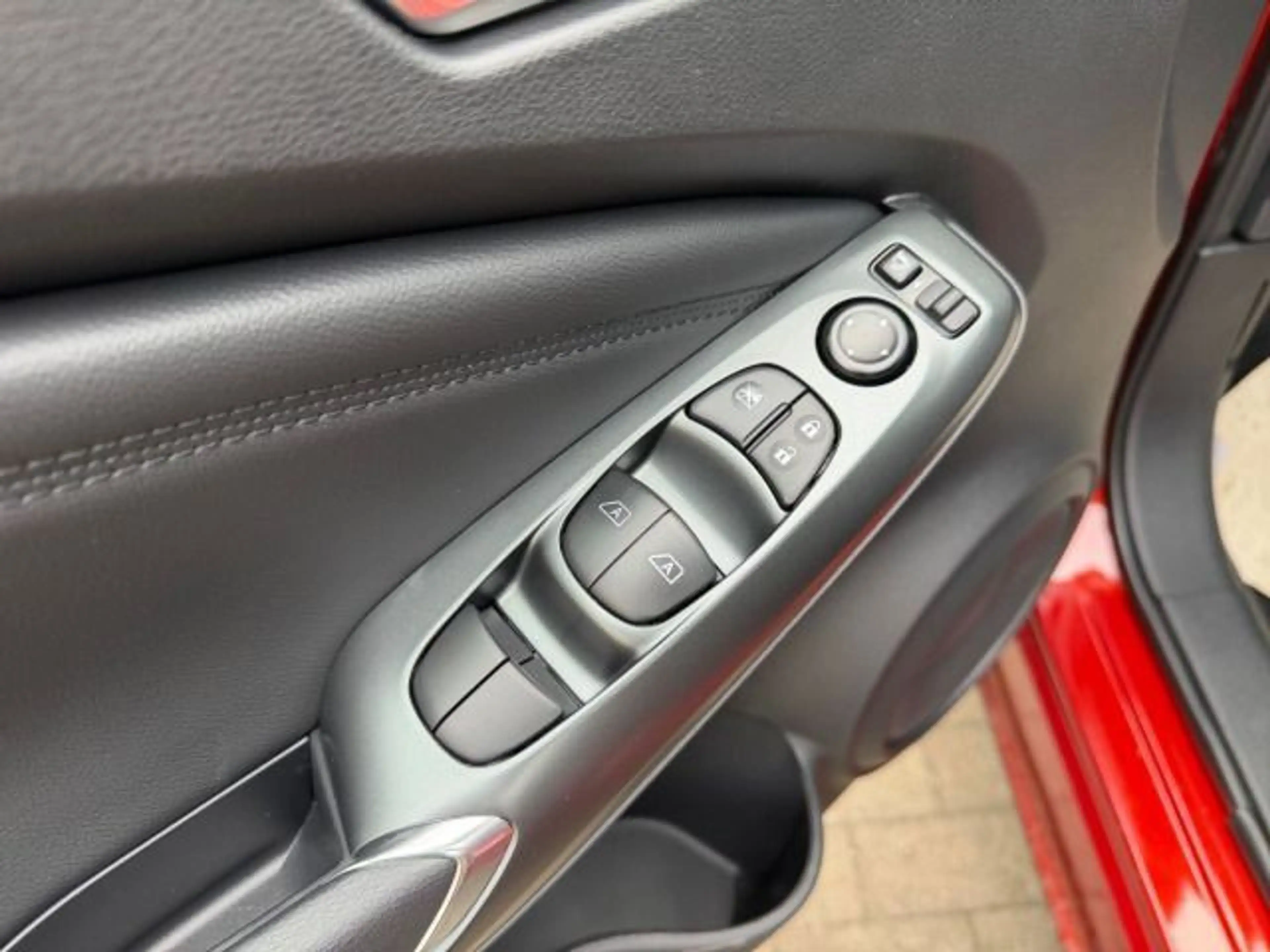 Nissan Juke JUKE 1.6 HYBRID 143 PS 4AMT — photo 13