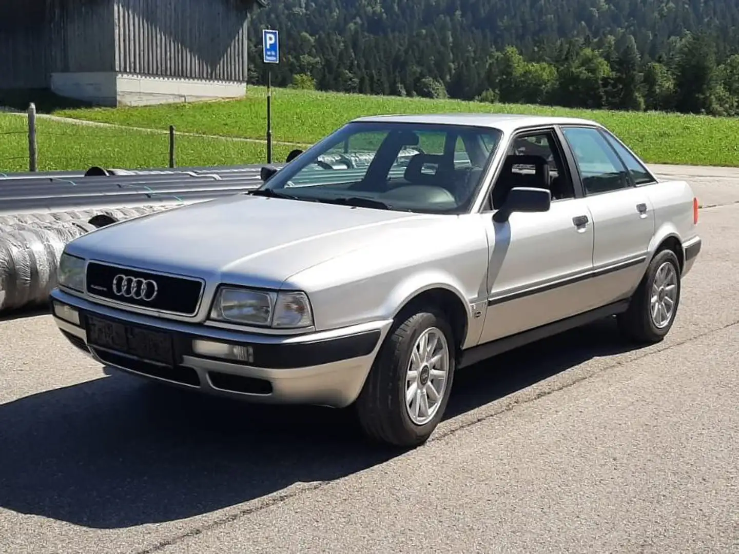 Audi 80 80 quattro 2,0 E Серебристый - 1