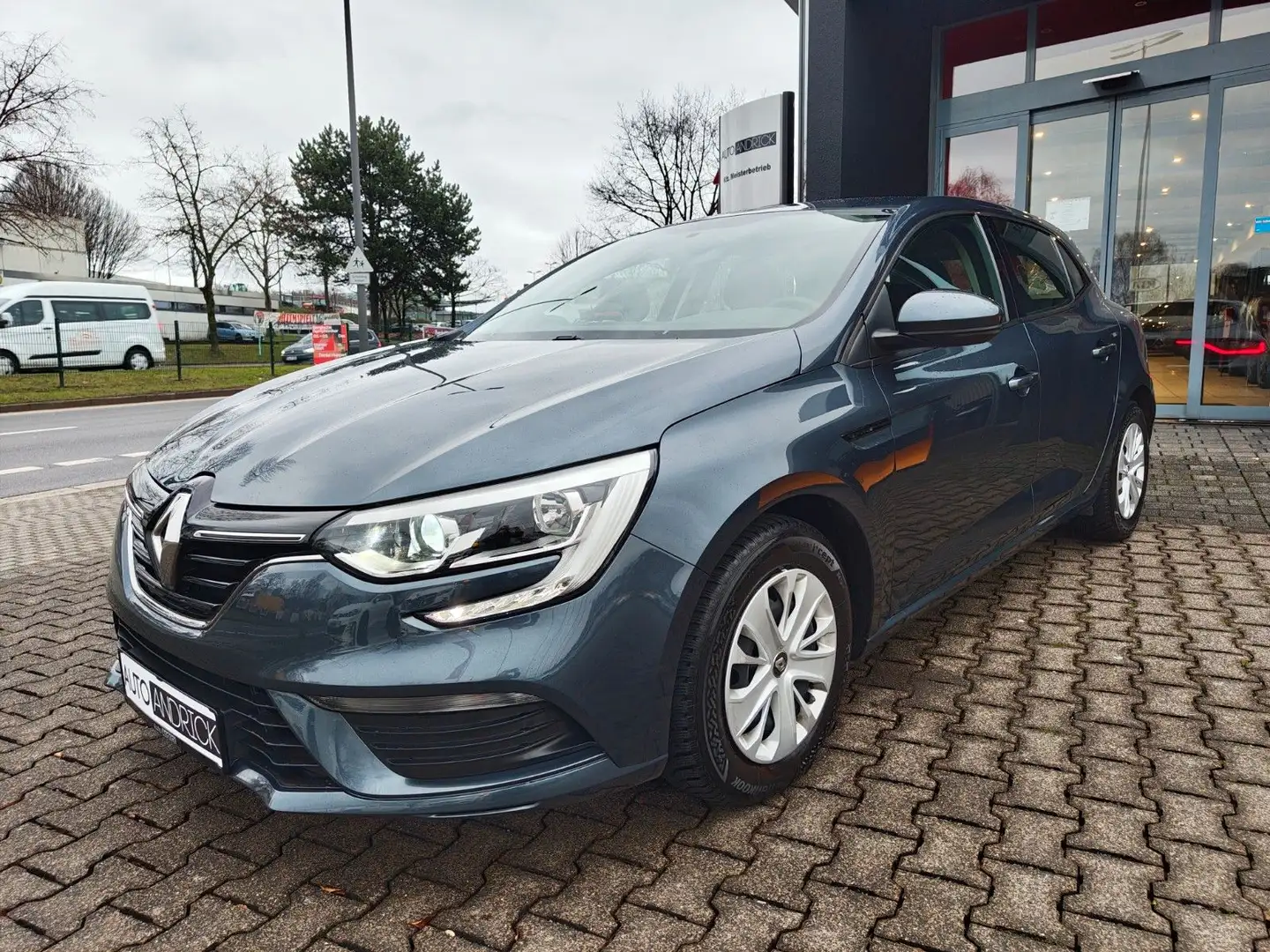 Renault Megane IV Lim. KLIMA ALU 1-HAND ERST 61.068 KM Grau - 1
