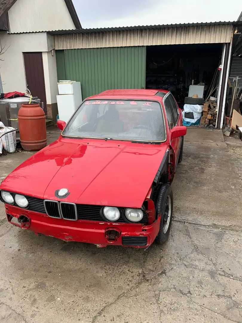 BMW 318 318i Rouge - 1
