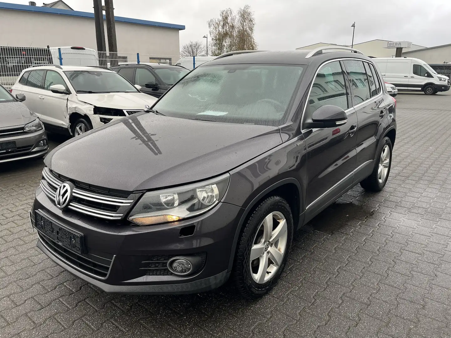 Volkswagen Tiguan Lounge Sport & Style, 1.4 Benzim, AHK Gris - 1
