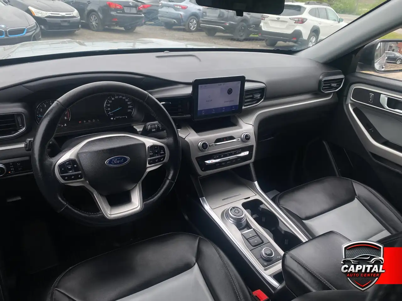 Ford Explorer снимка Ford Explorer