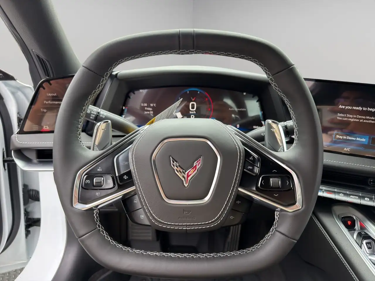 Chevrolet Corvette снимка Chevrolet Corvette