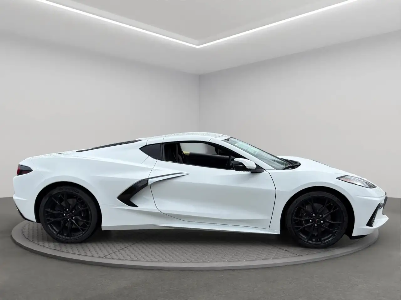Chevrolet Corvette снимка Chevrolet Corvette