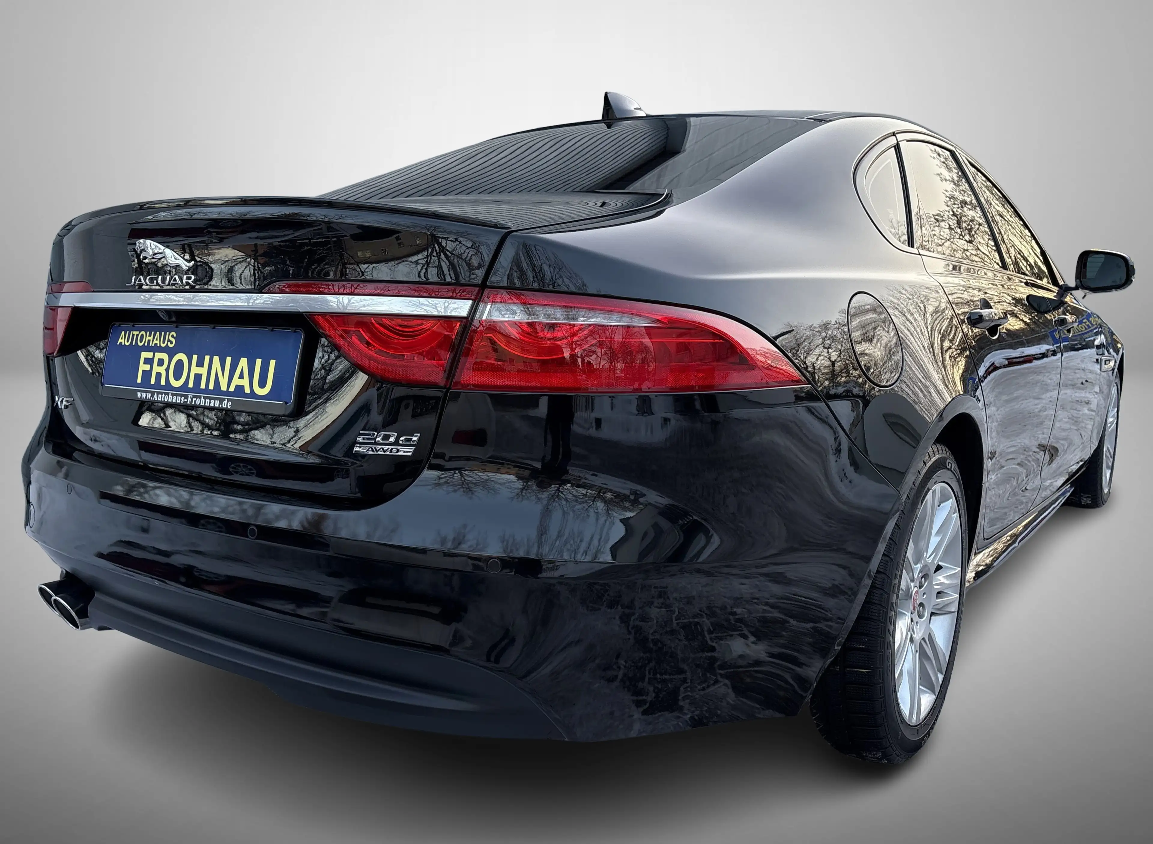 Jaguar XF R-Sport AWD 18"Alu Sound ACC Totwinkel Pano Kamera — photo 13