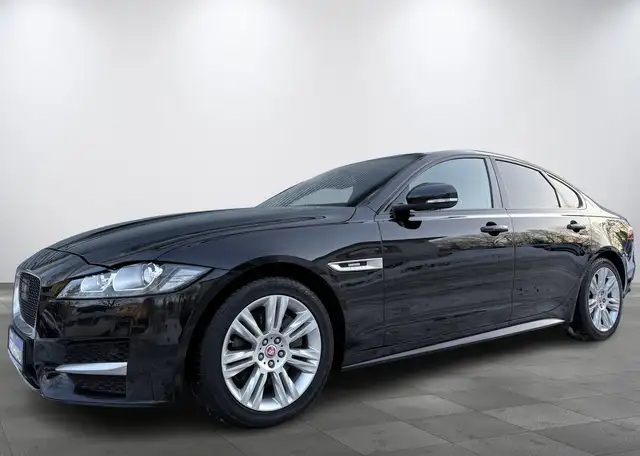 Jaguar XF R-Sport AWD 18"Alu Sound ACC Totwinkel Pano Kamera