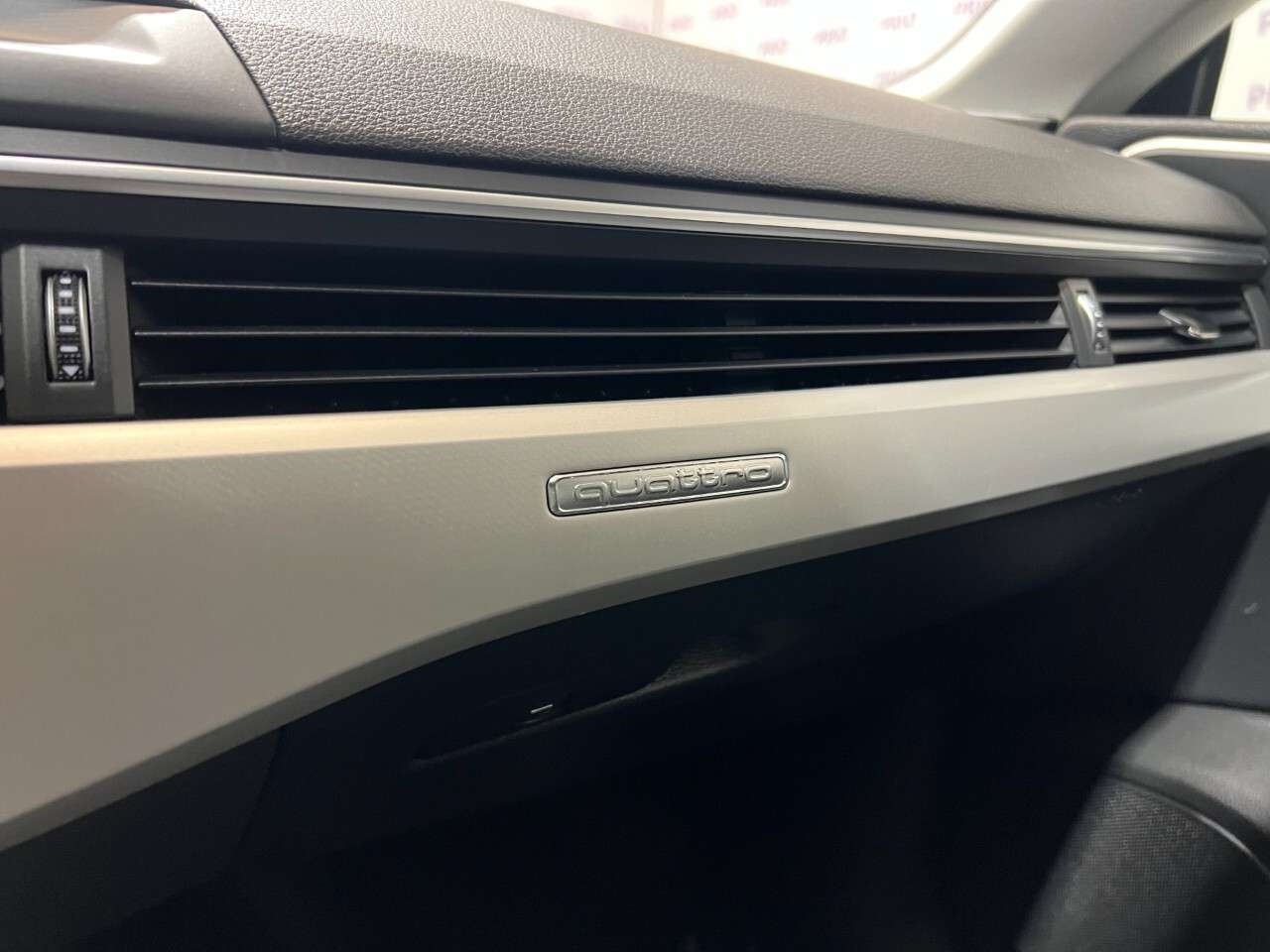2019 Audi A5 Komfort 45 TFSI quattro thumb 33