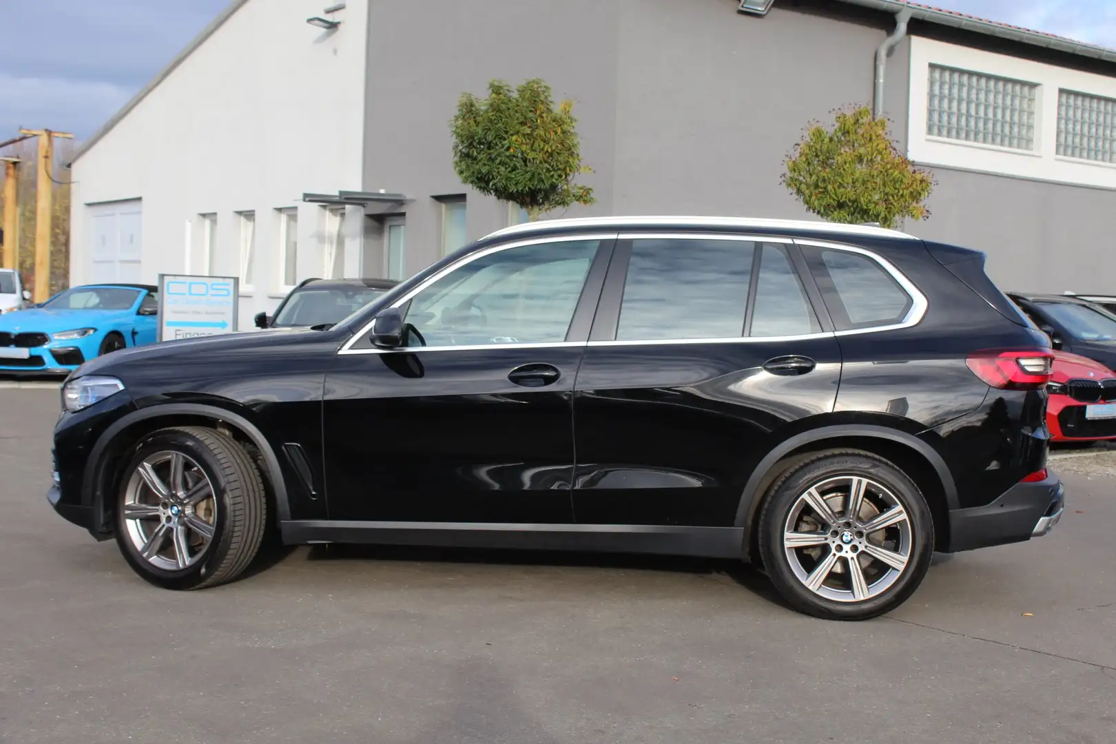 BMW X5 xDrive 30d +KOMFORTSITZ/Lüft.+HUD+Standh.+AHK+ Noir - 2