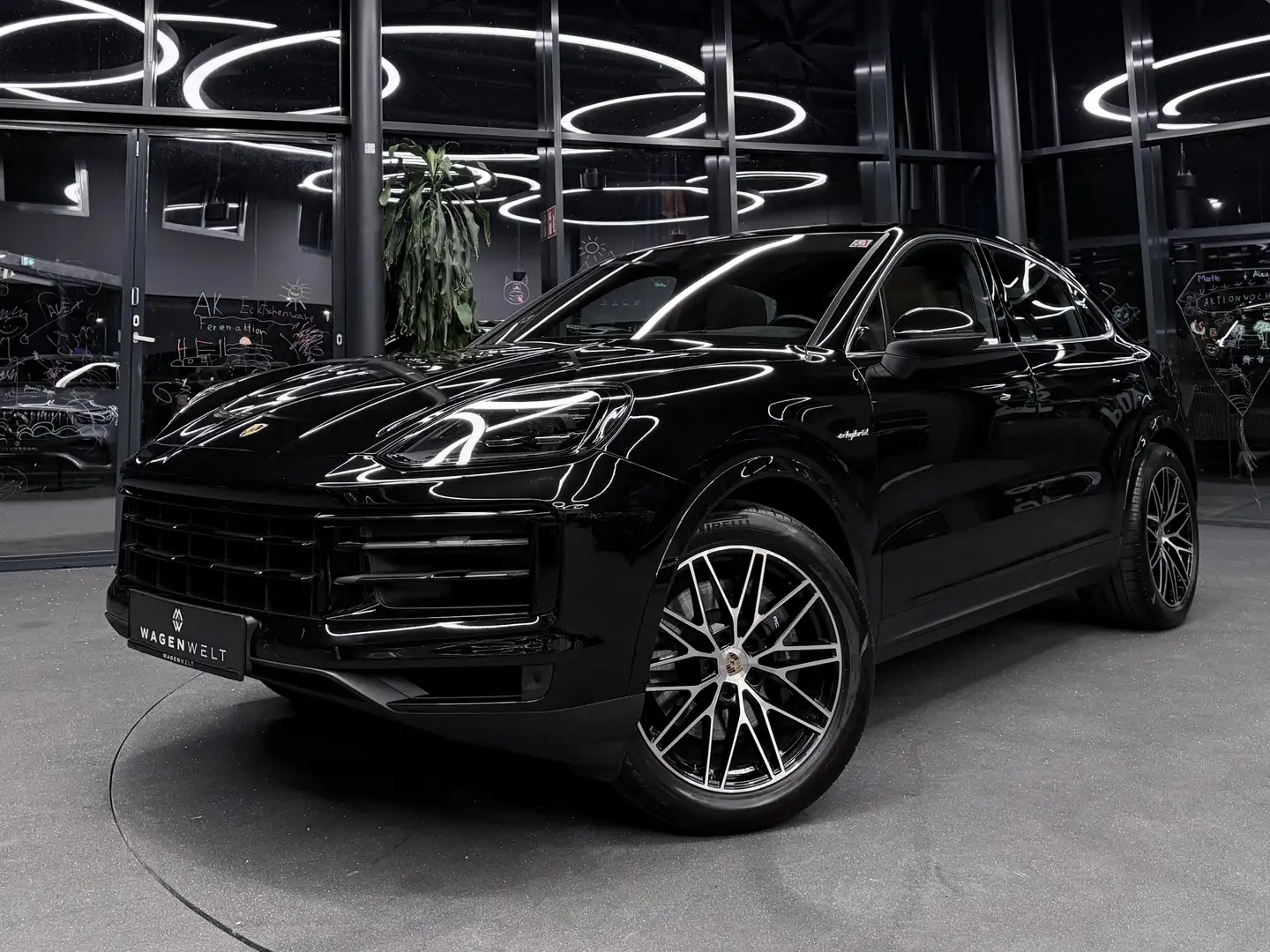 Porsche Cayenne E-Hybrid Coupé, ApprovedGarantie, 4-Zonen, Pano Schwarz - 2