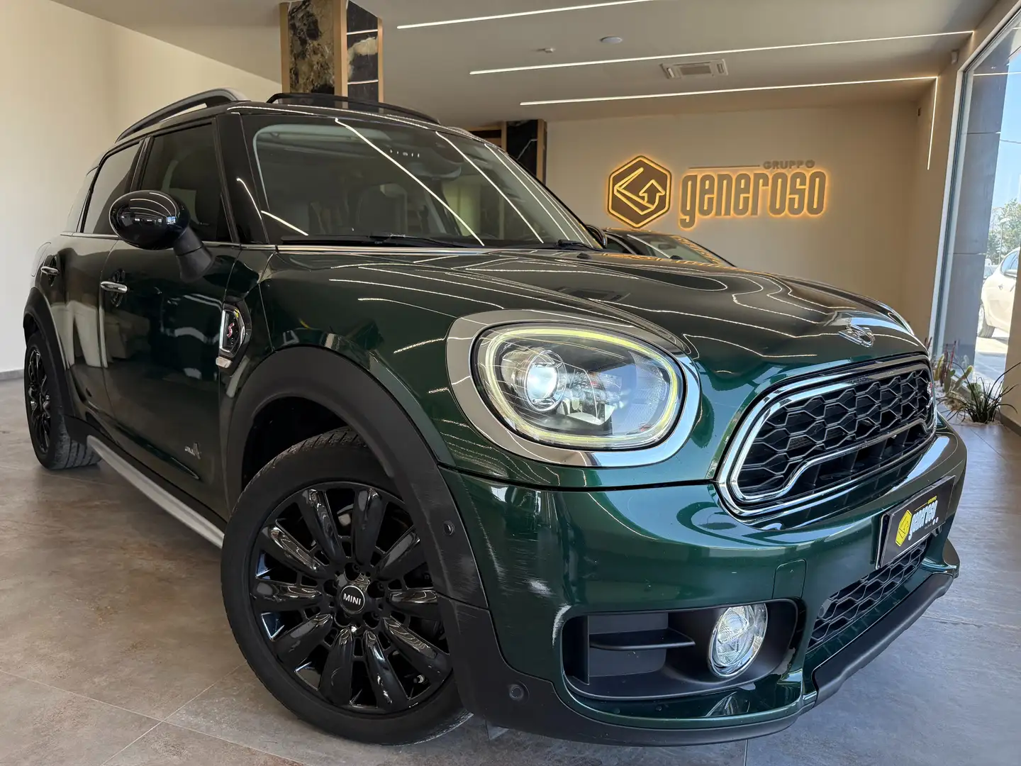 MINI Cooper SD Countryman Mini Countryman 2.0 Cooper SD Hype all4 auto Groen - 1
