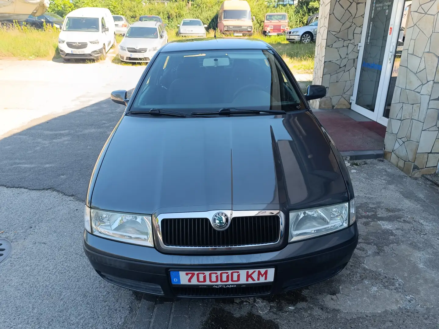 Skoda Octavia Tour 70000 KM AUS RENTNERHAND Grey - 2