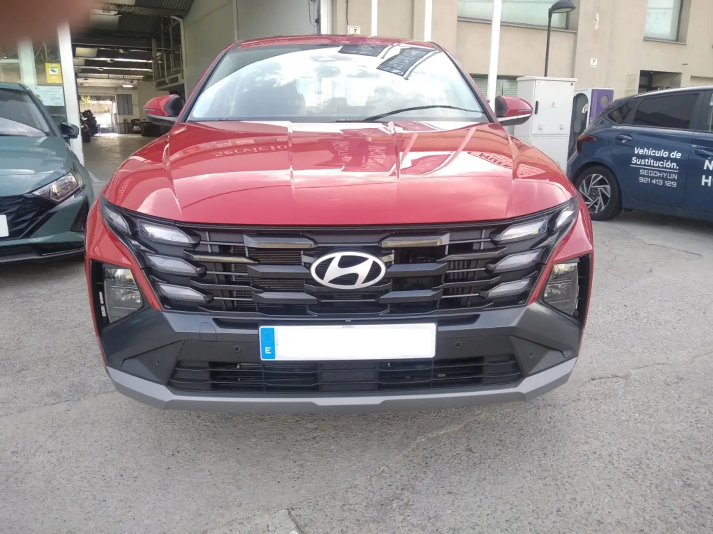 Hyundai TUCSON 1.6 T HEV Klass AT Rojo - 2