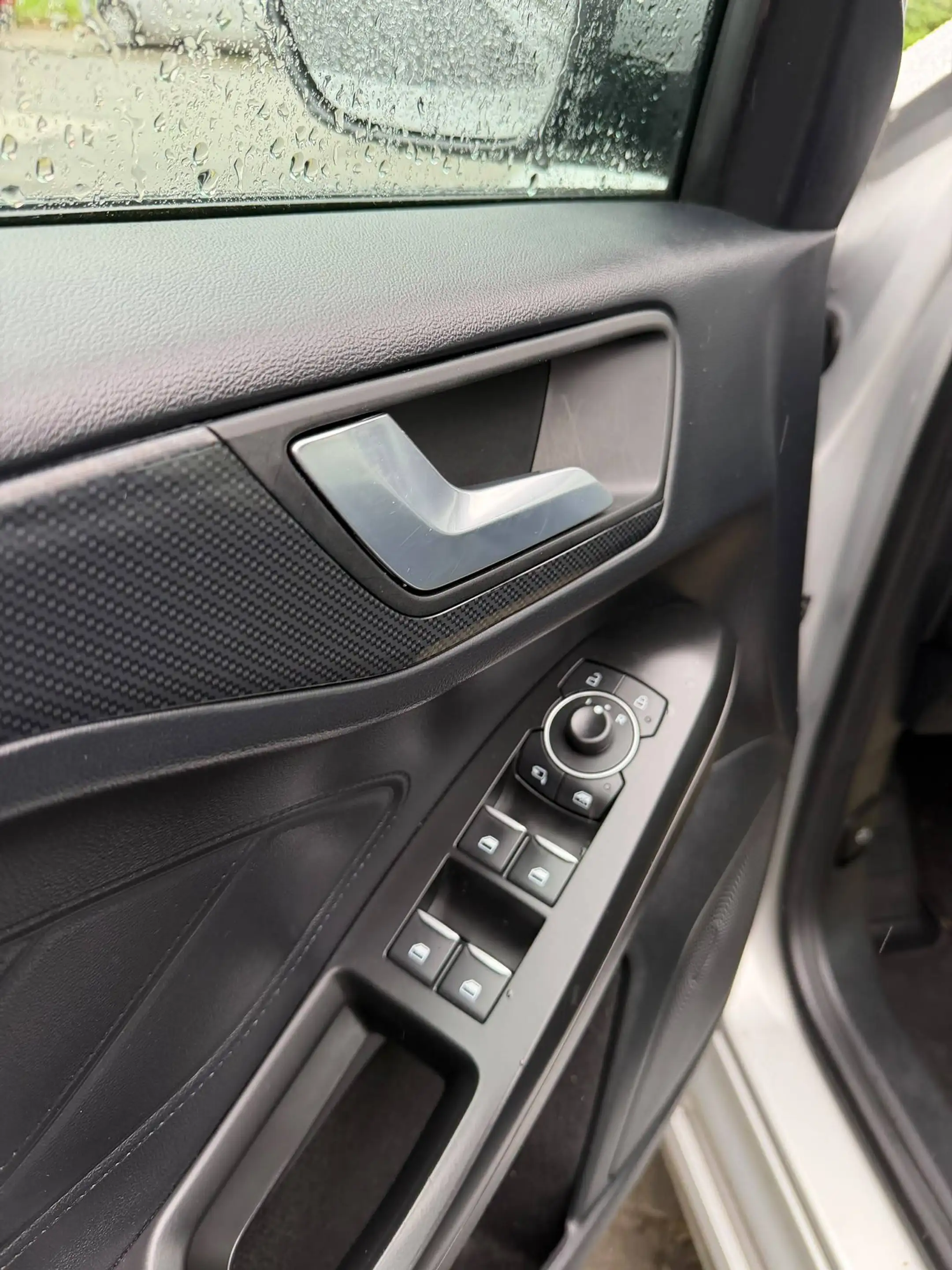 Ford Focus ST-Line — photo 16