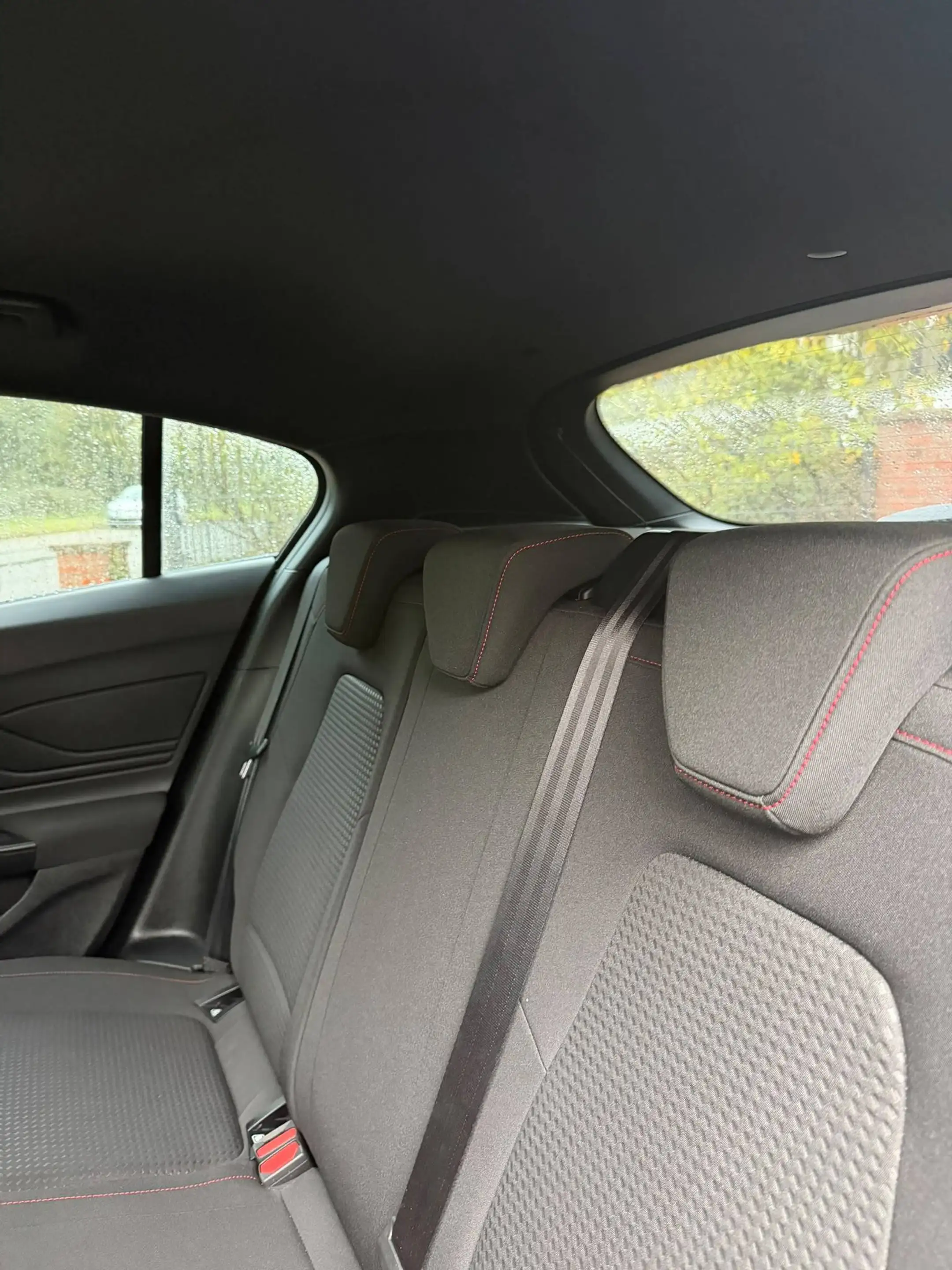 Ford Focus ST-Line — photo 20