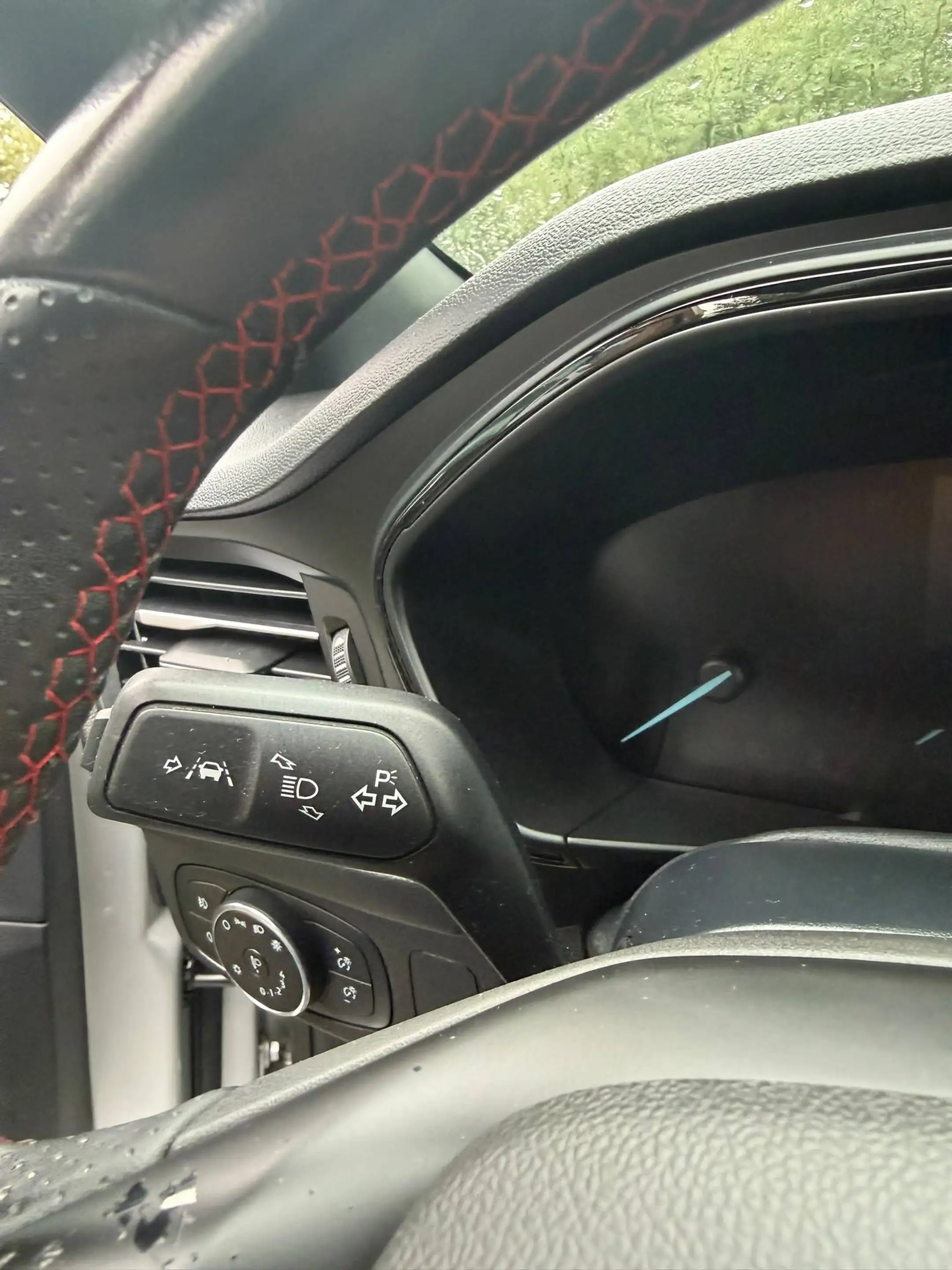 Ford Focus ST-Line — photo 7